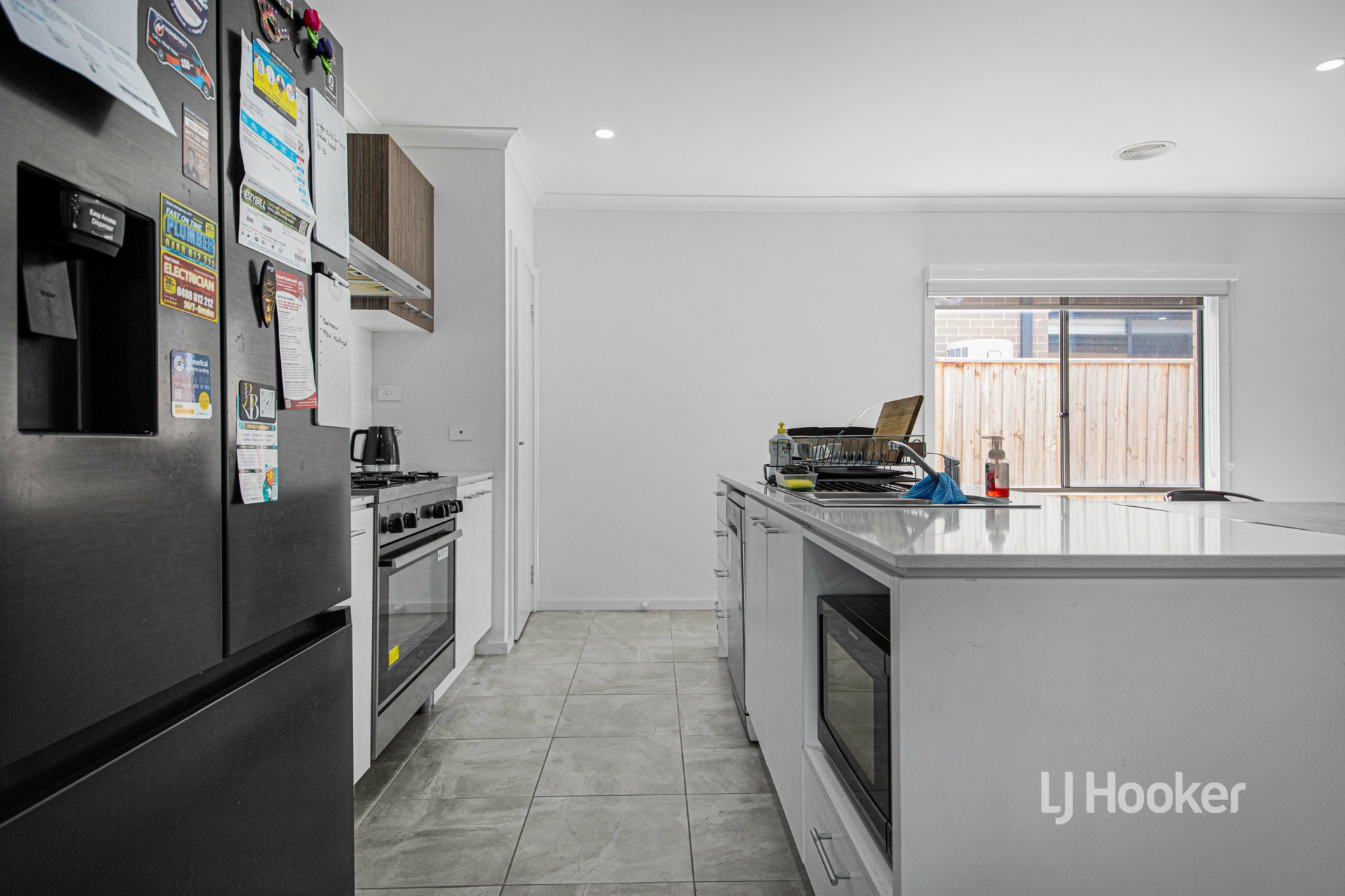 17 Laflin Avenue — photo 7 of 16