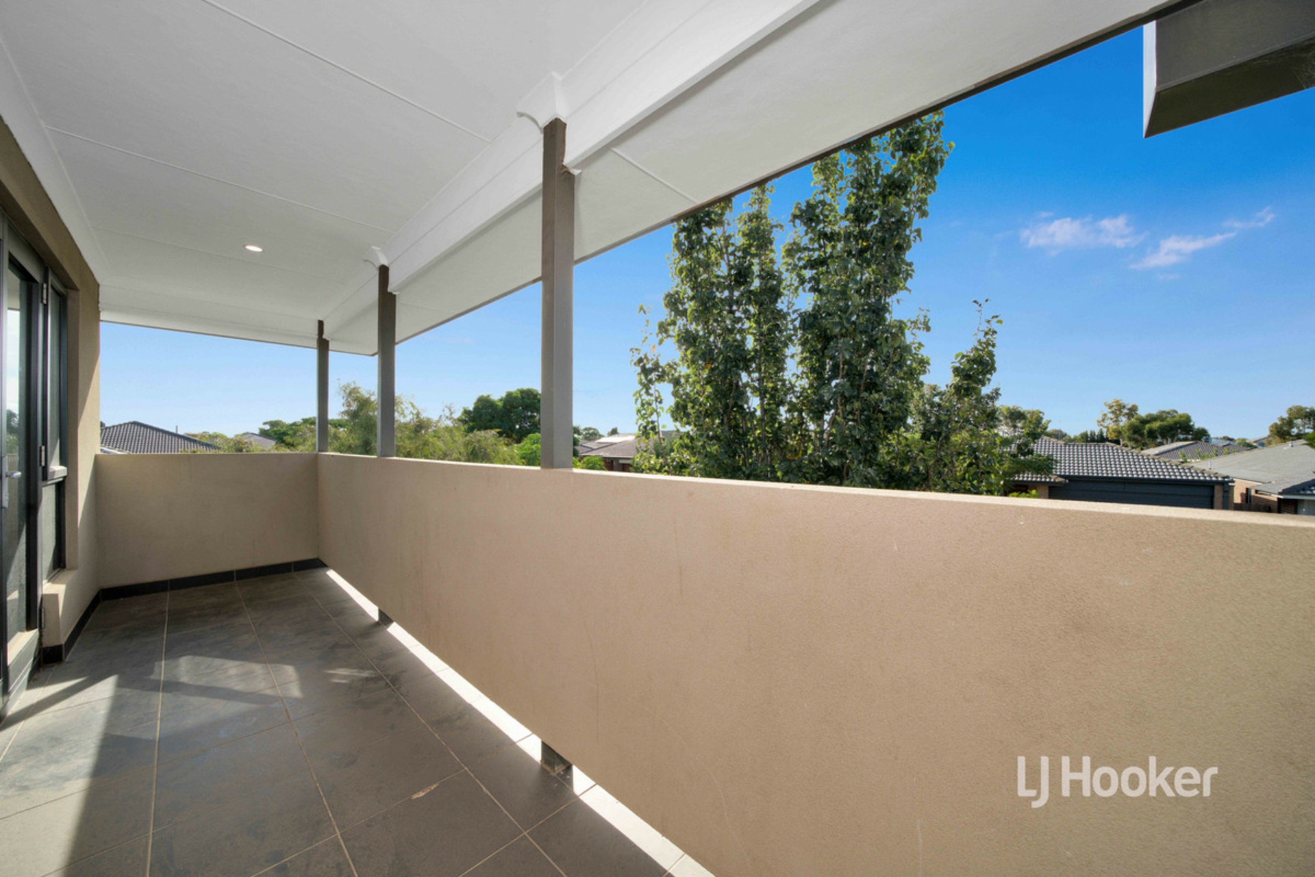 8 Mingay Close — photo 9 of 13