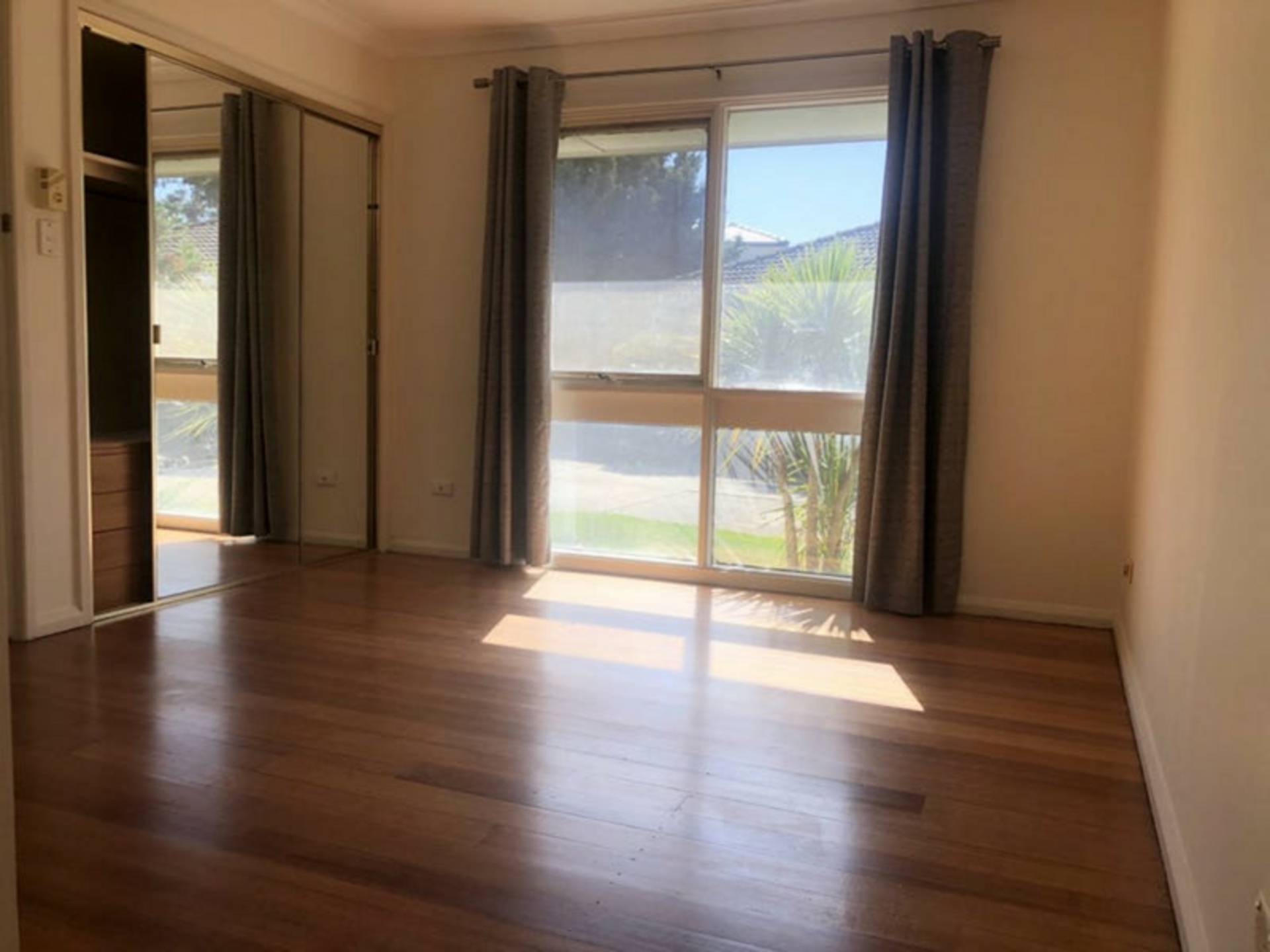 23 Madison Drive — photo 3 of 6