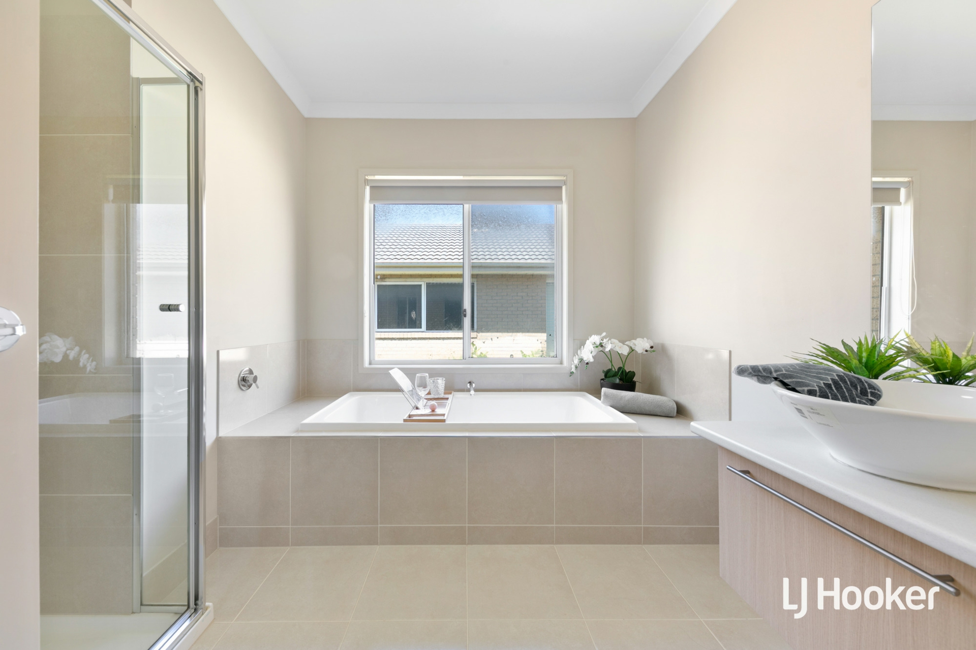 193 Sanctuary Lakes South Boulevard — photo 15 of 22