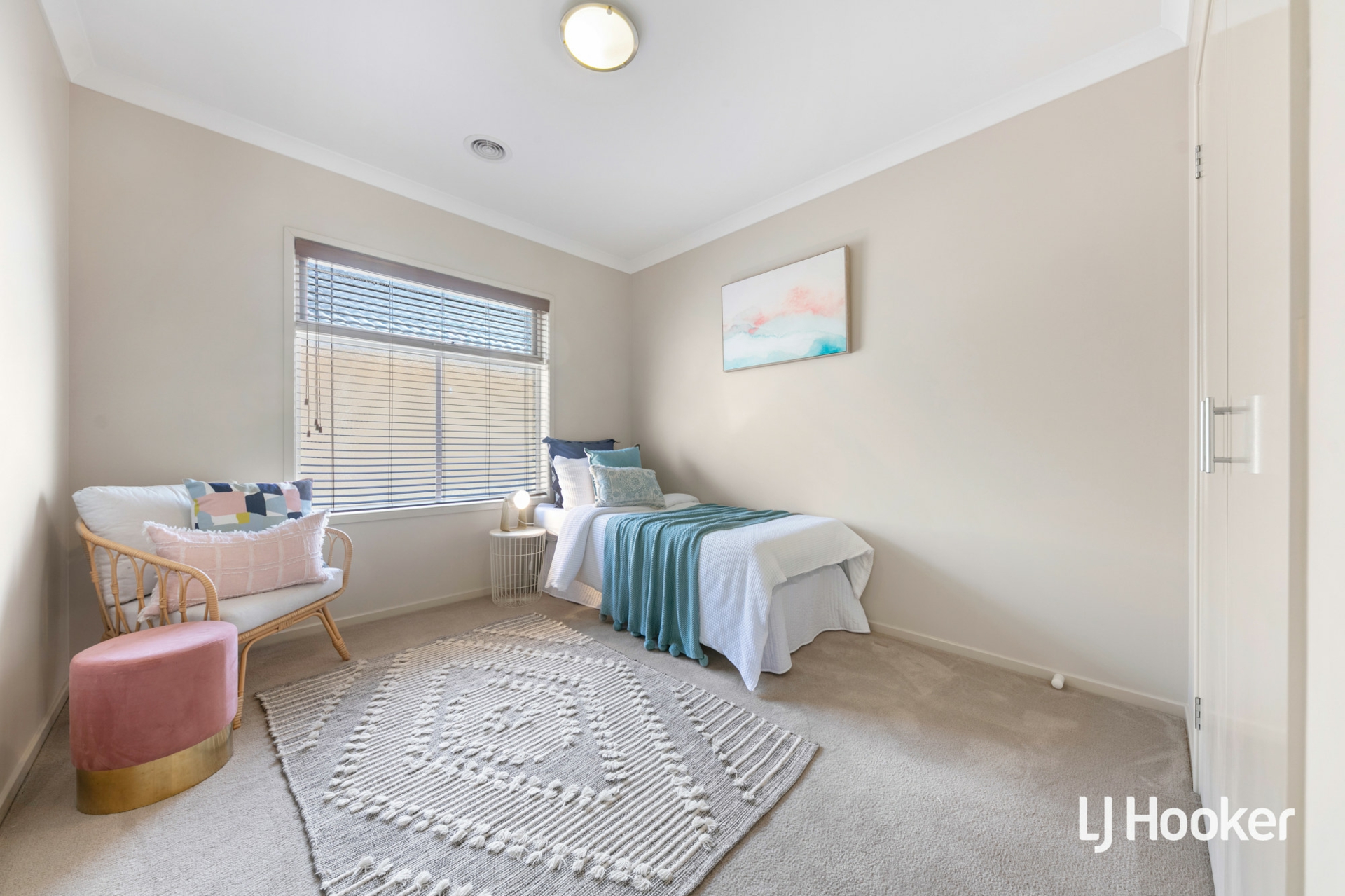 193 Sanctuary Lakes South Boulevard — photo 17 of 22