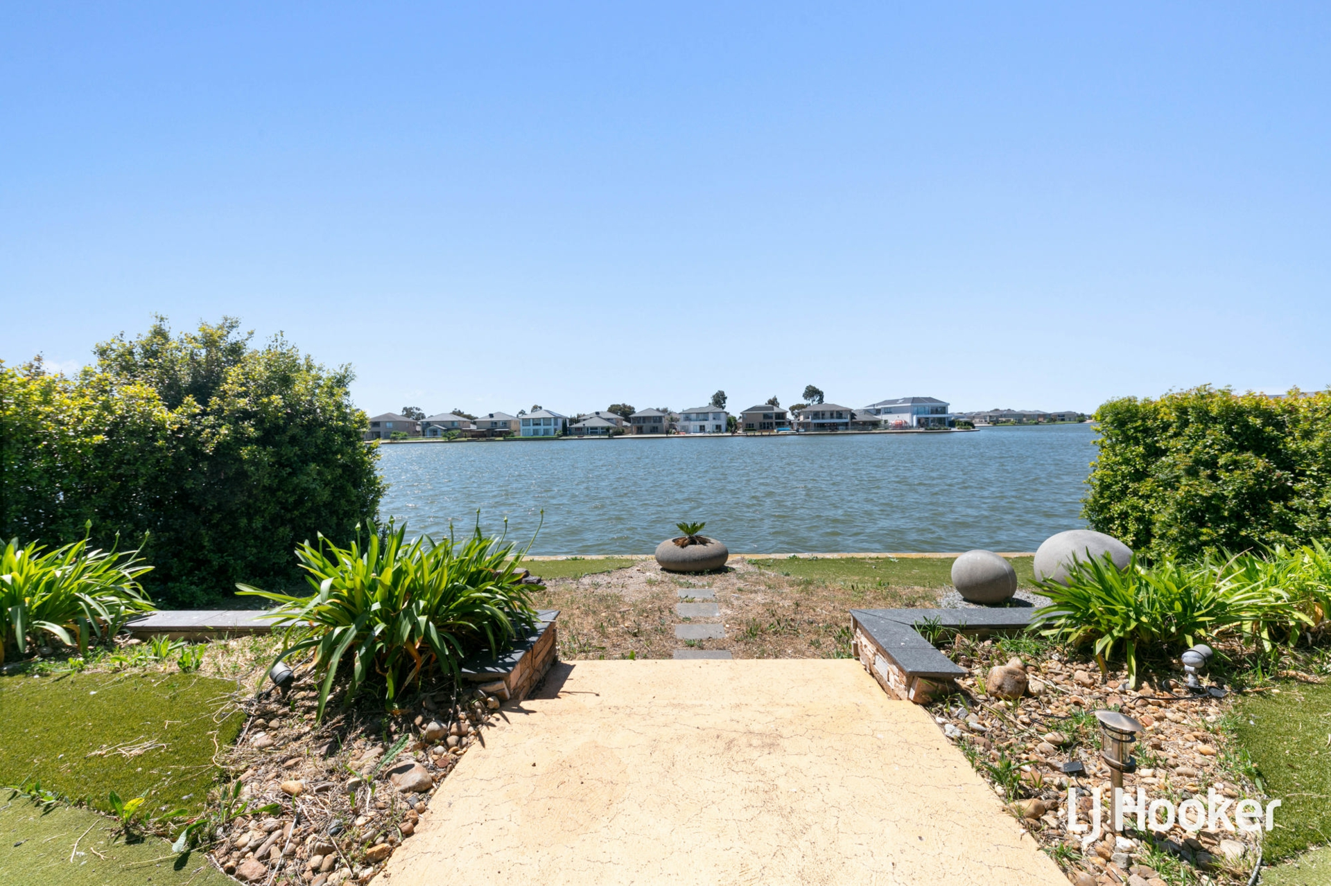 193 Sanctuary Lakes South Boulevard — photo 21 of 22