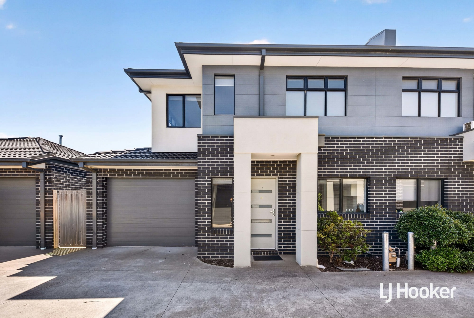 10/37 Latham Street — photo from LJ Hooker Point Cook