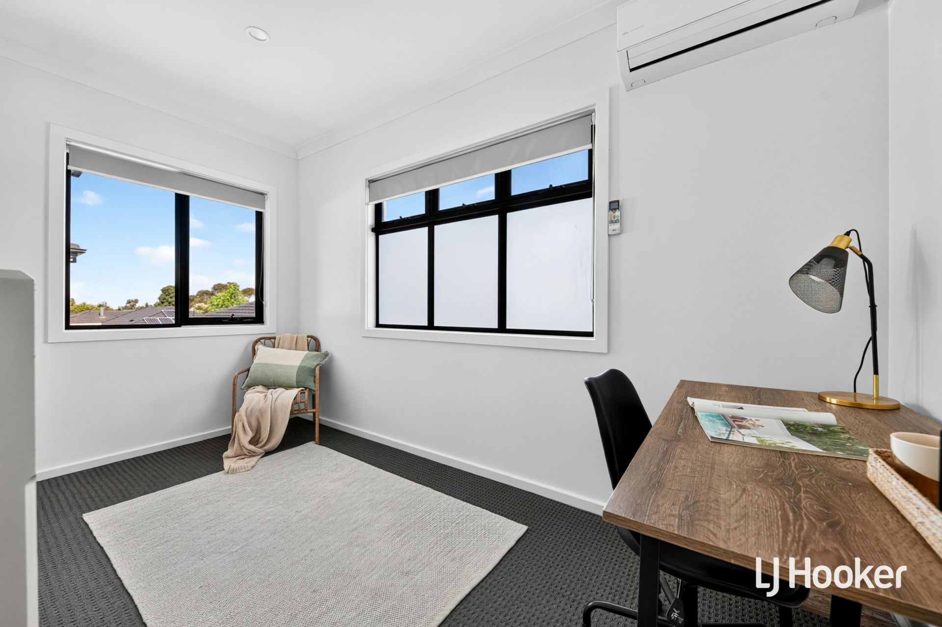 10/37 Latham Street — photo 12 of 14