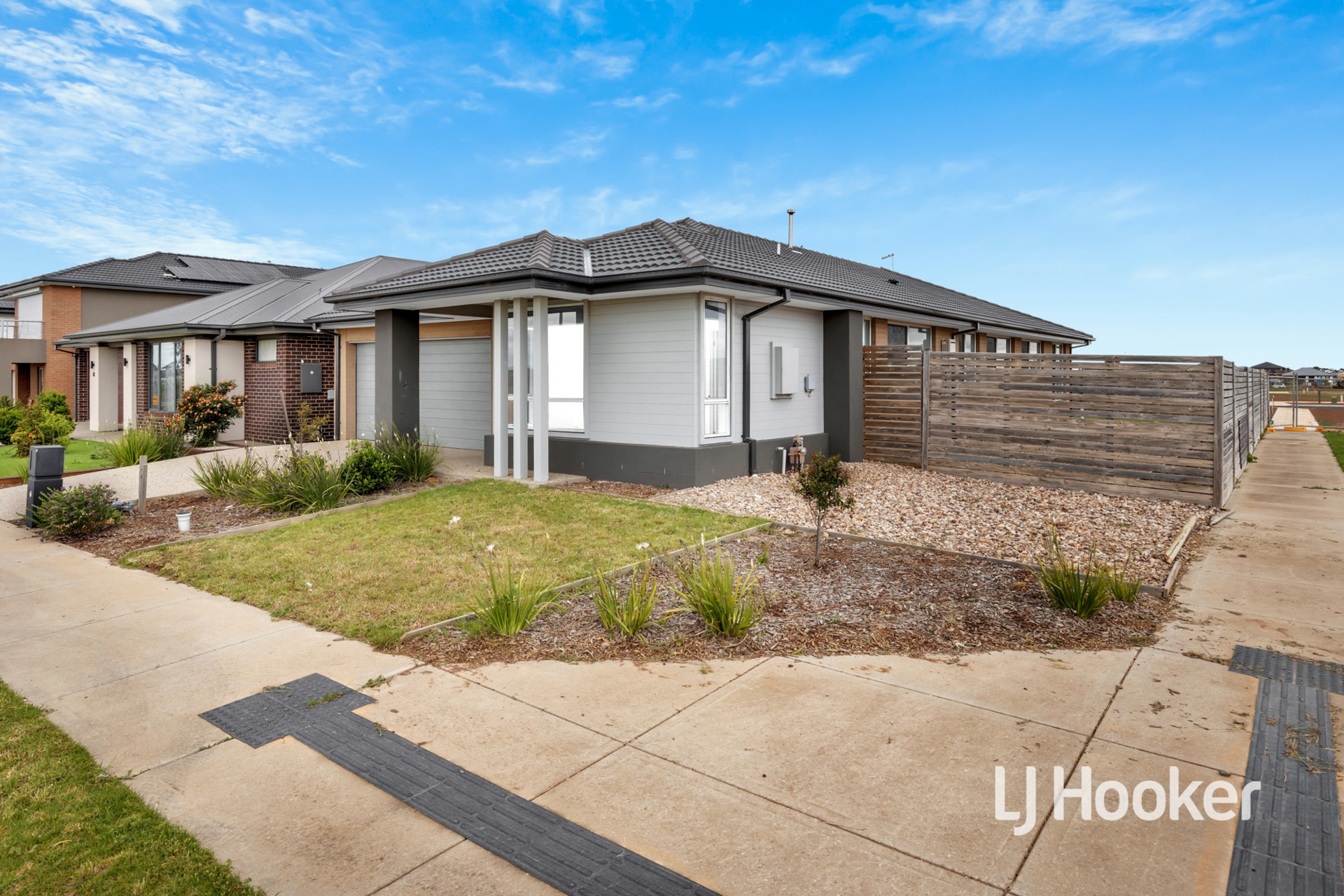 38 Tuppal Drive — photo 2 of 12