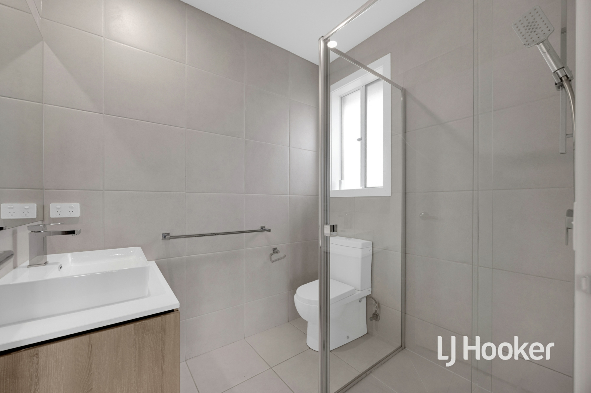 38 Tuppal Drive — photo 4 of 12