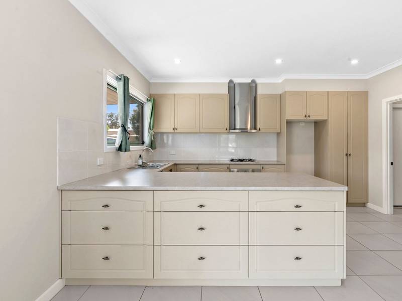 14 Avonley Road, MAJURA