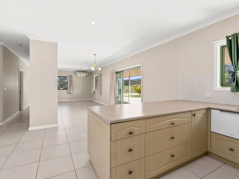 14 Avonley Road, MAJURA