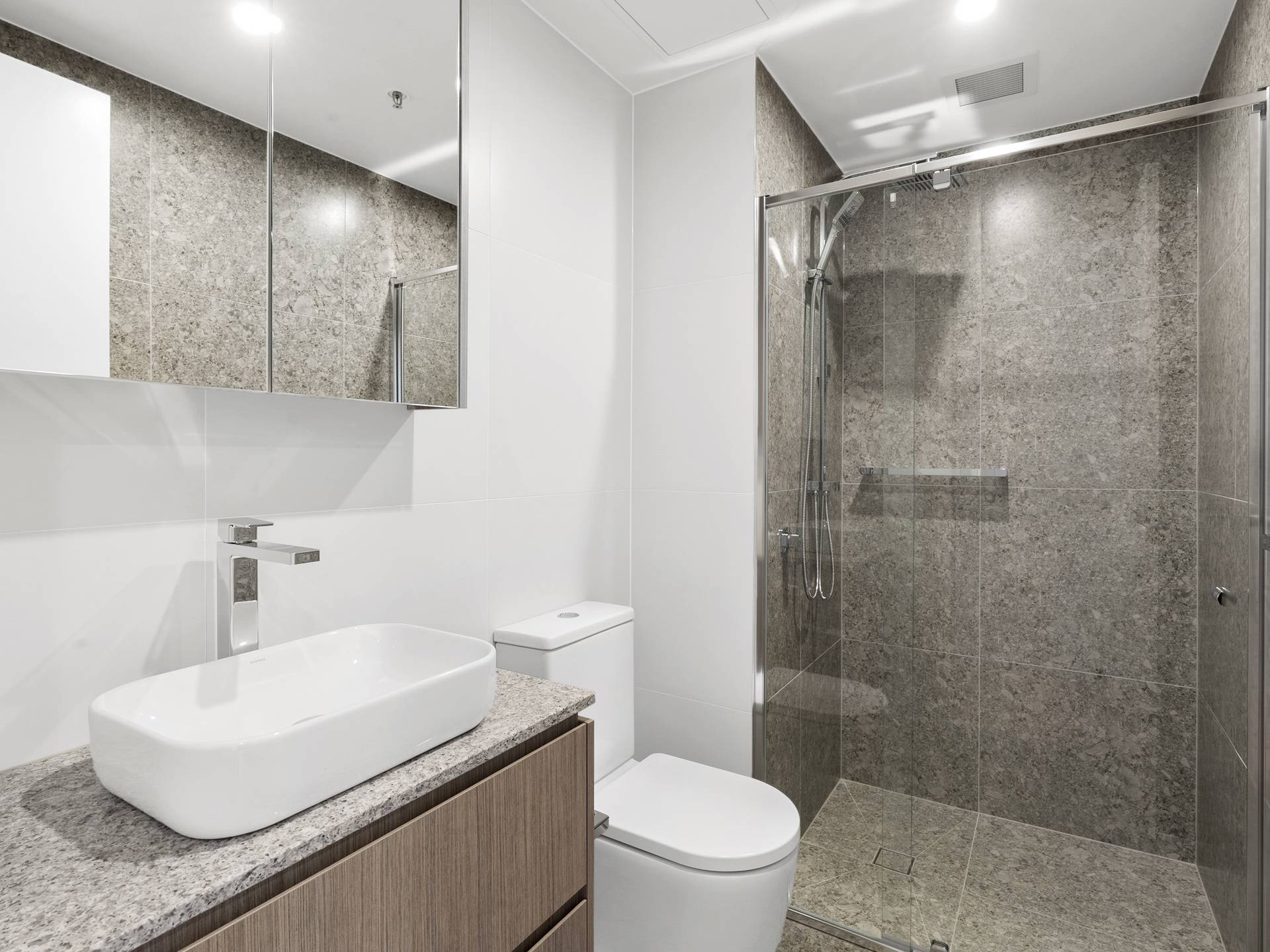 611/65 Cooyong Street, BRADDON