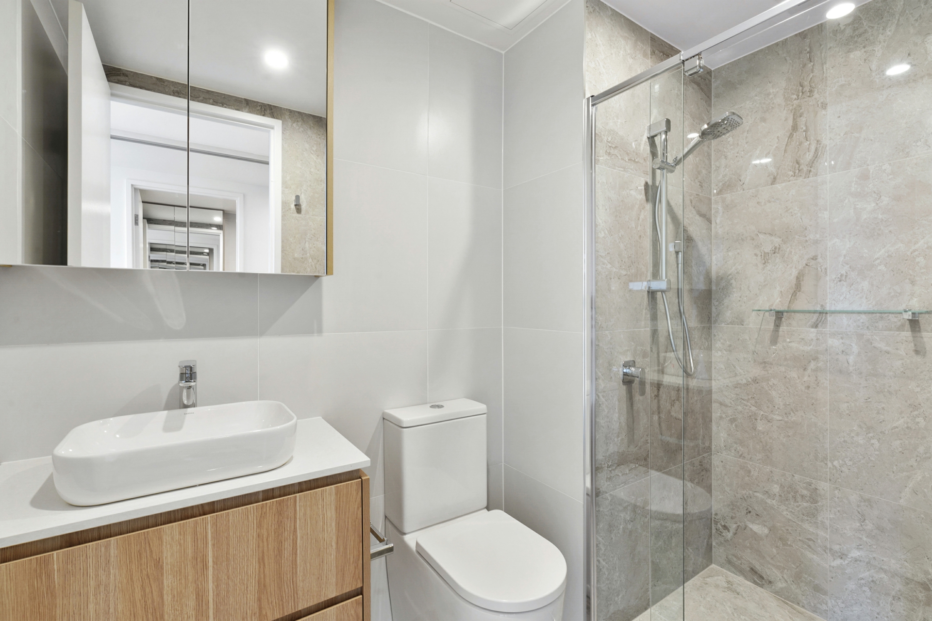 427/61 Cooyong Street, BRADDON