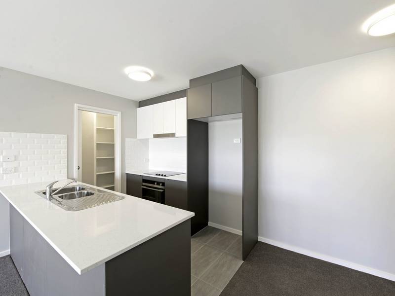 218/12 Limburg Way, GREENWAY