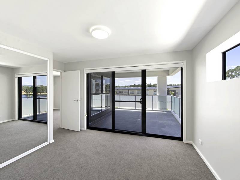 218/12 Limburg Way, GREENWAY