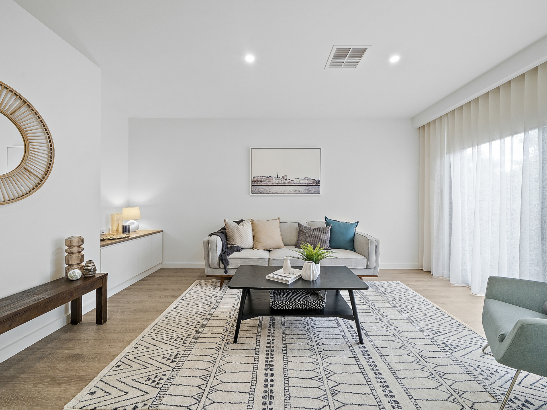 5/9 Oliver Street — photo from LJ Hooker Canberra City