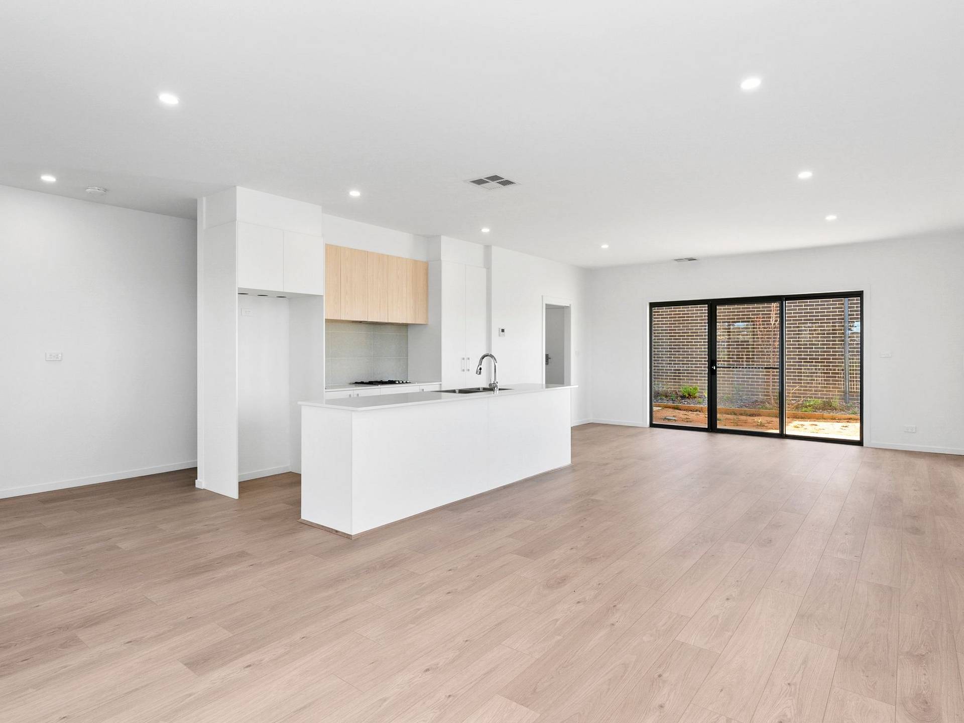 1/6 Grenfell Avenue, TAYLOR