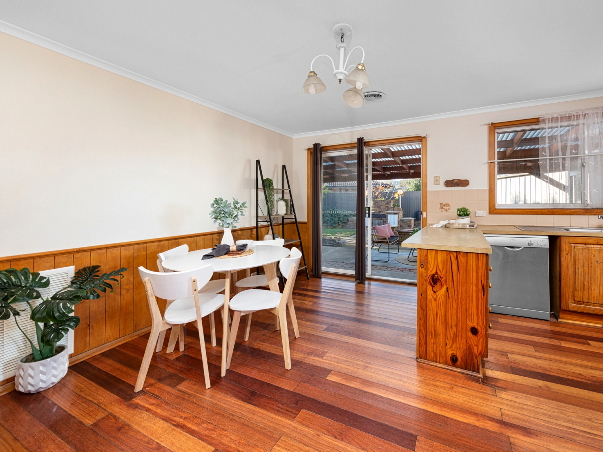 1 Maclean Street, CHISHOLM