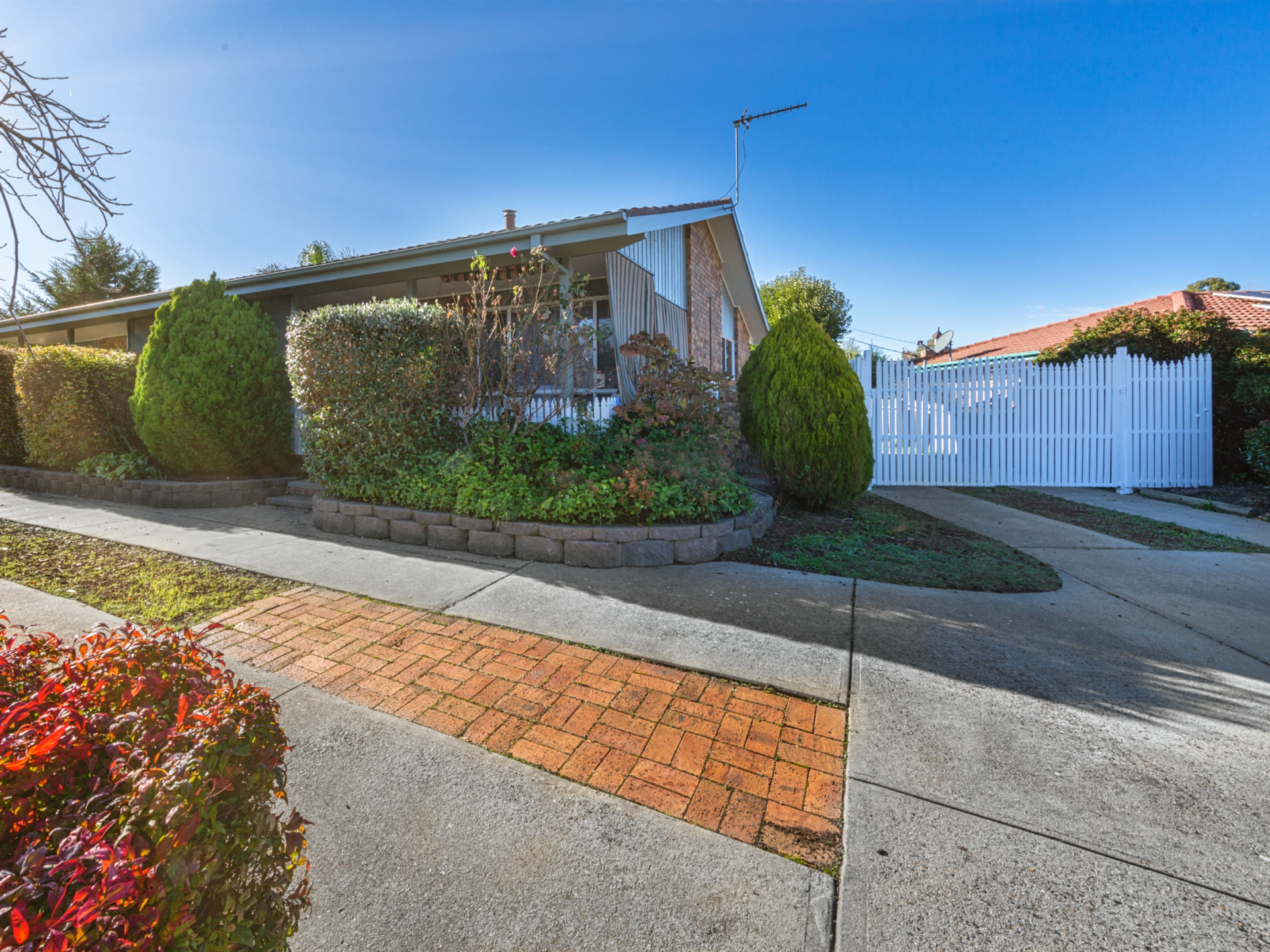 1 Maclean Street, CHISHOLM
