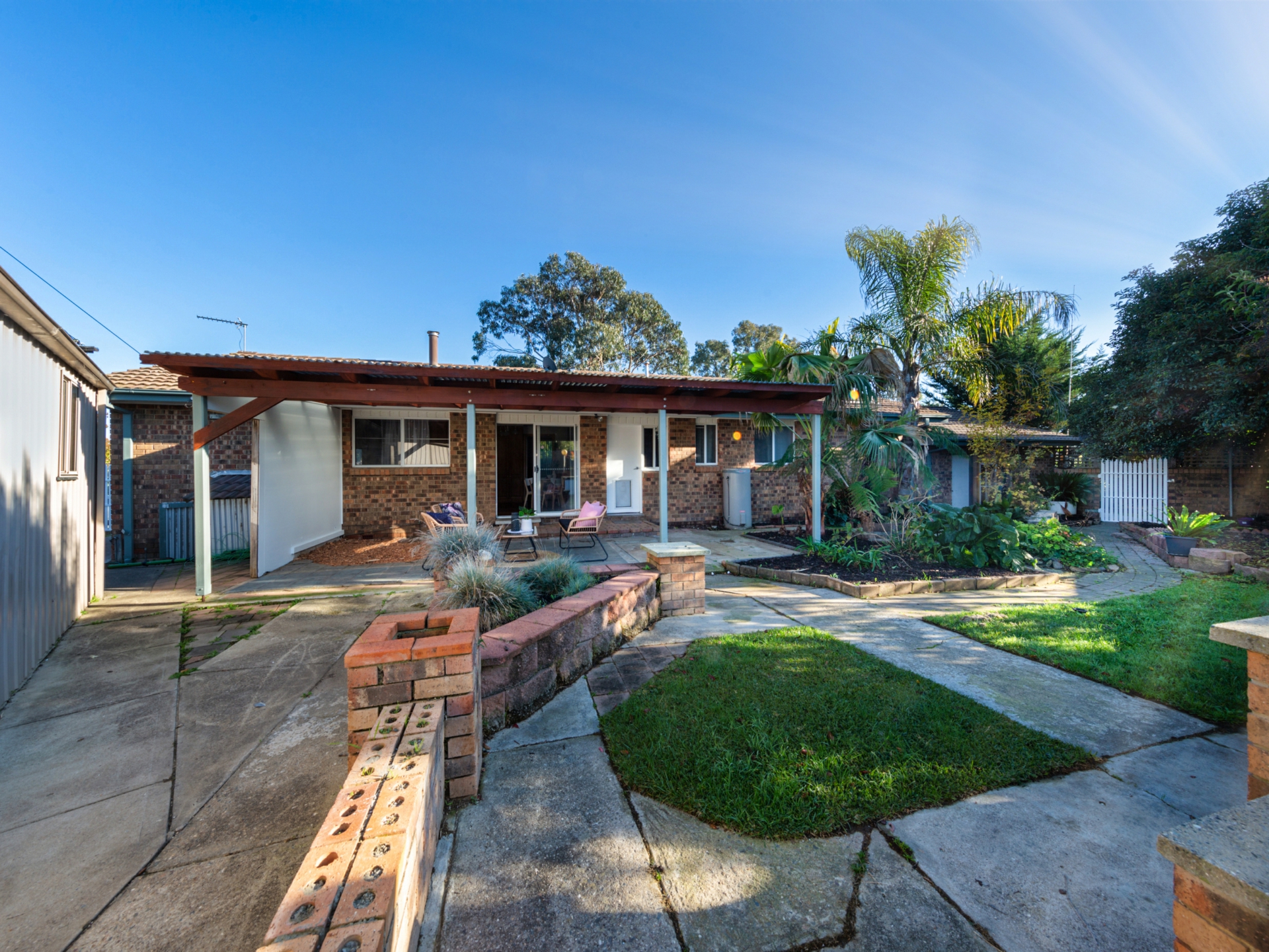 1 Maclean Street, CHISHOLM