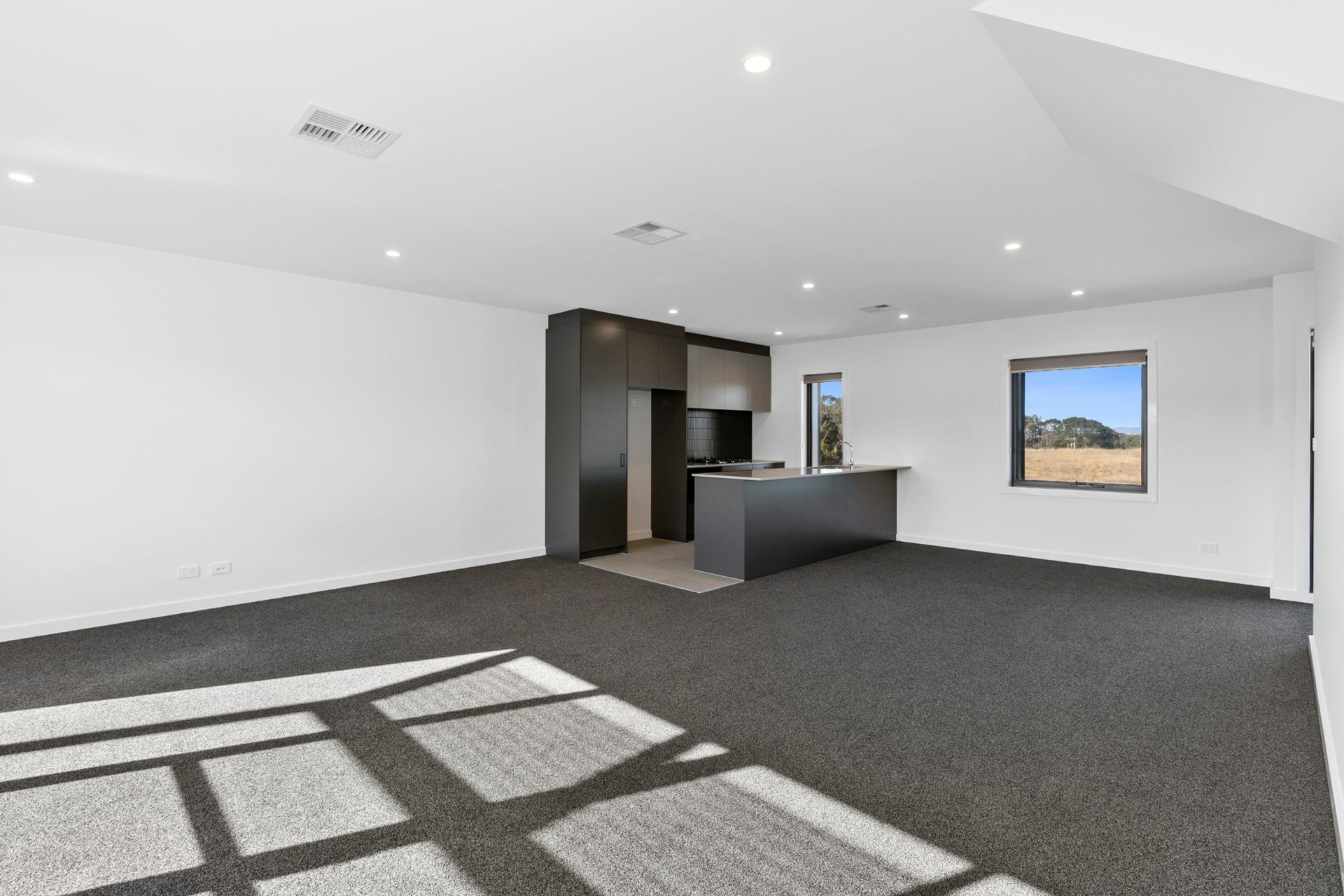 93/60 Kingsland Parade, CASEY