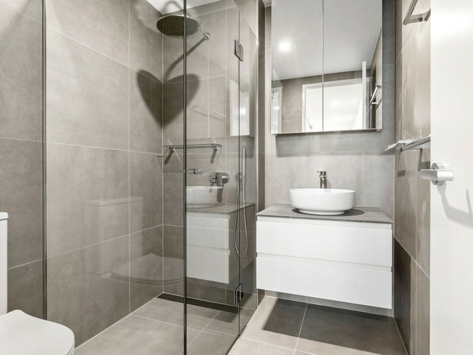 527/2 Anzac Park, CAMPBELL