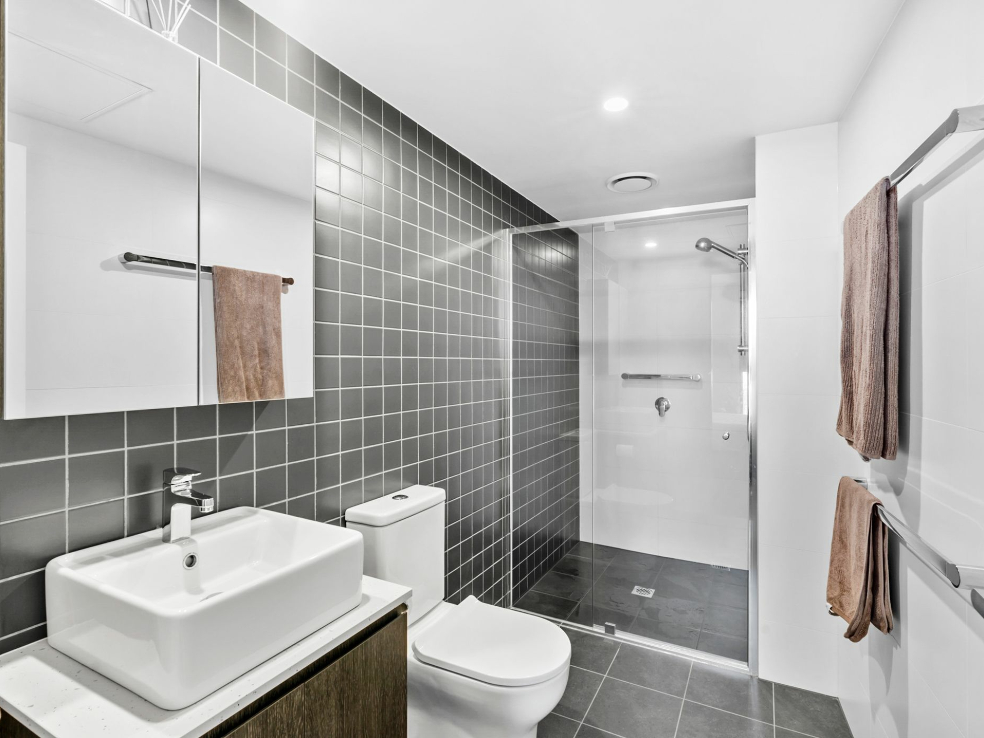 54/2 Torrens Street, BRADDON