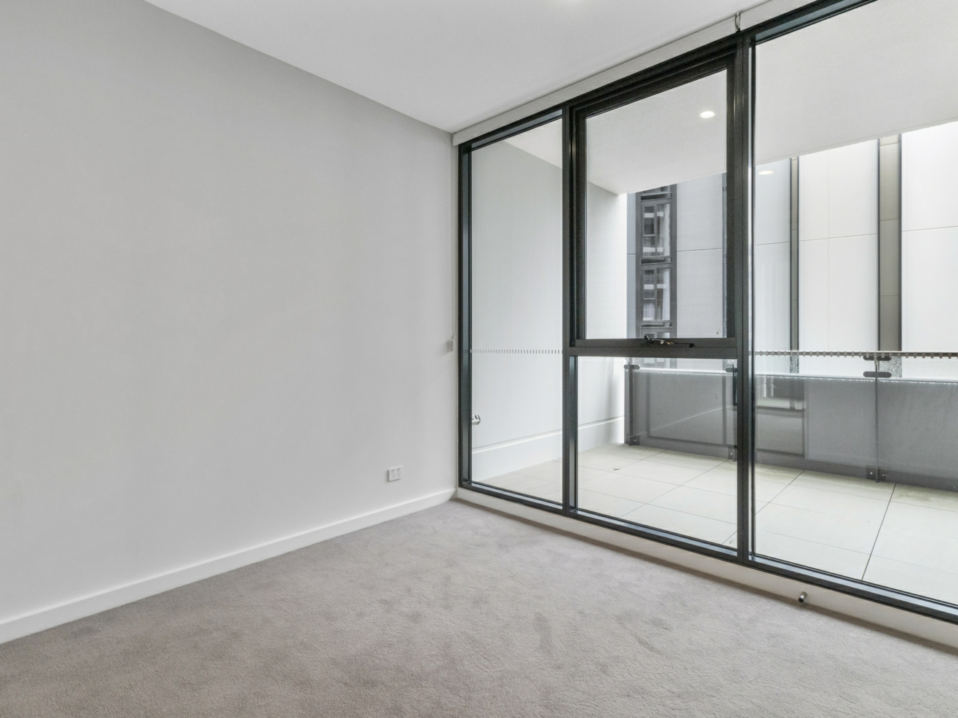 34/44 Constitution Avenue, CAMPBELL