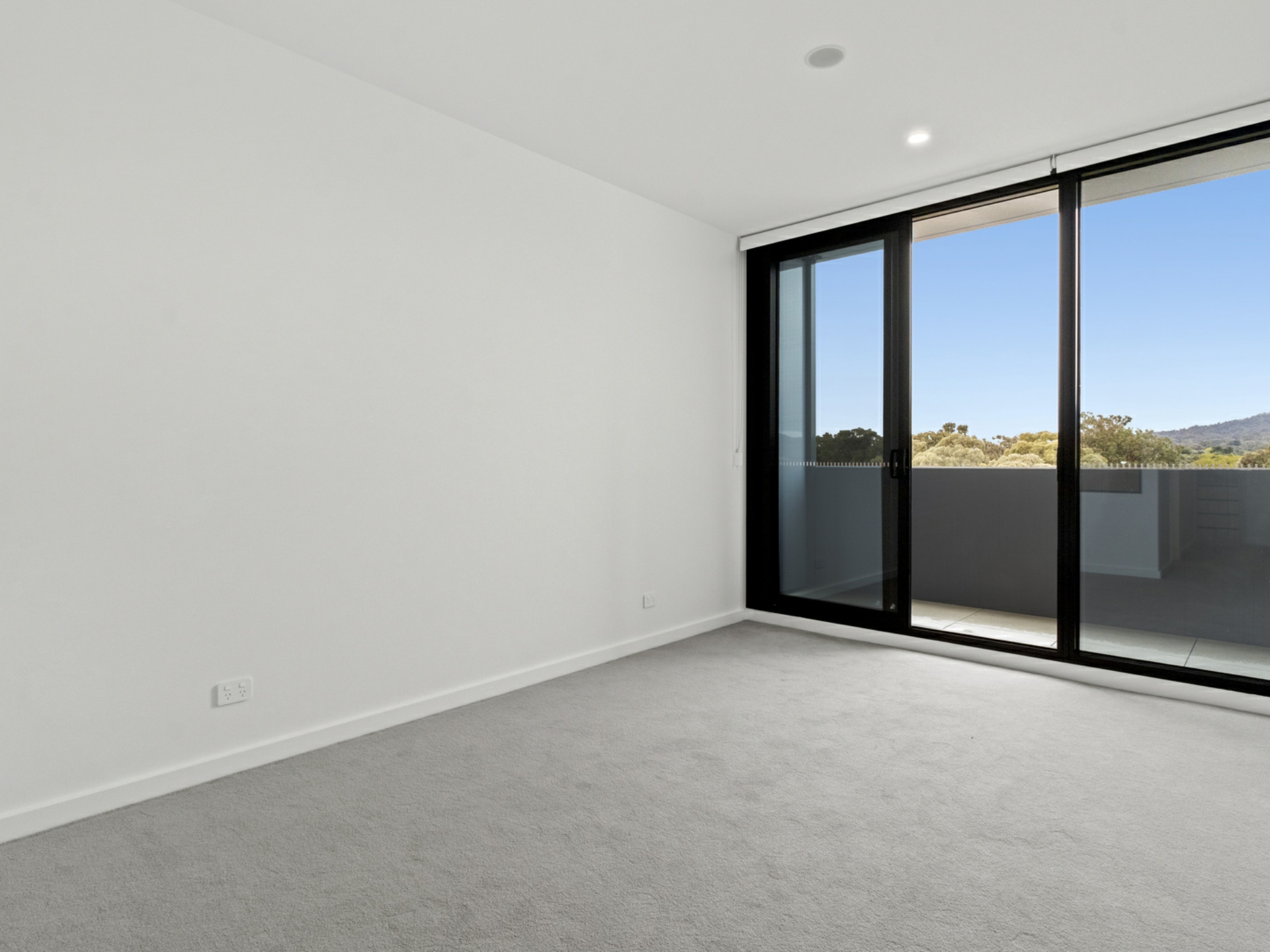 40/44 Constitution Avenue, CAMPBELL