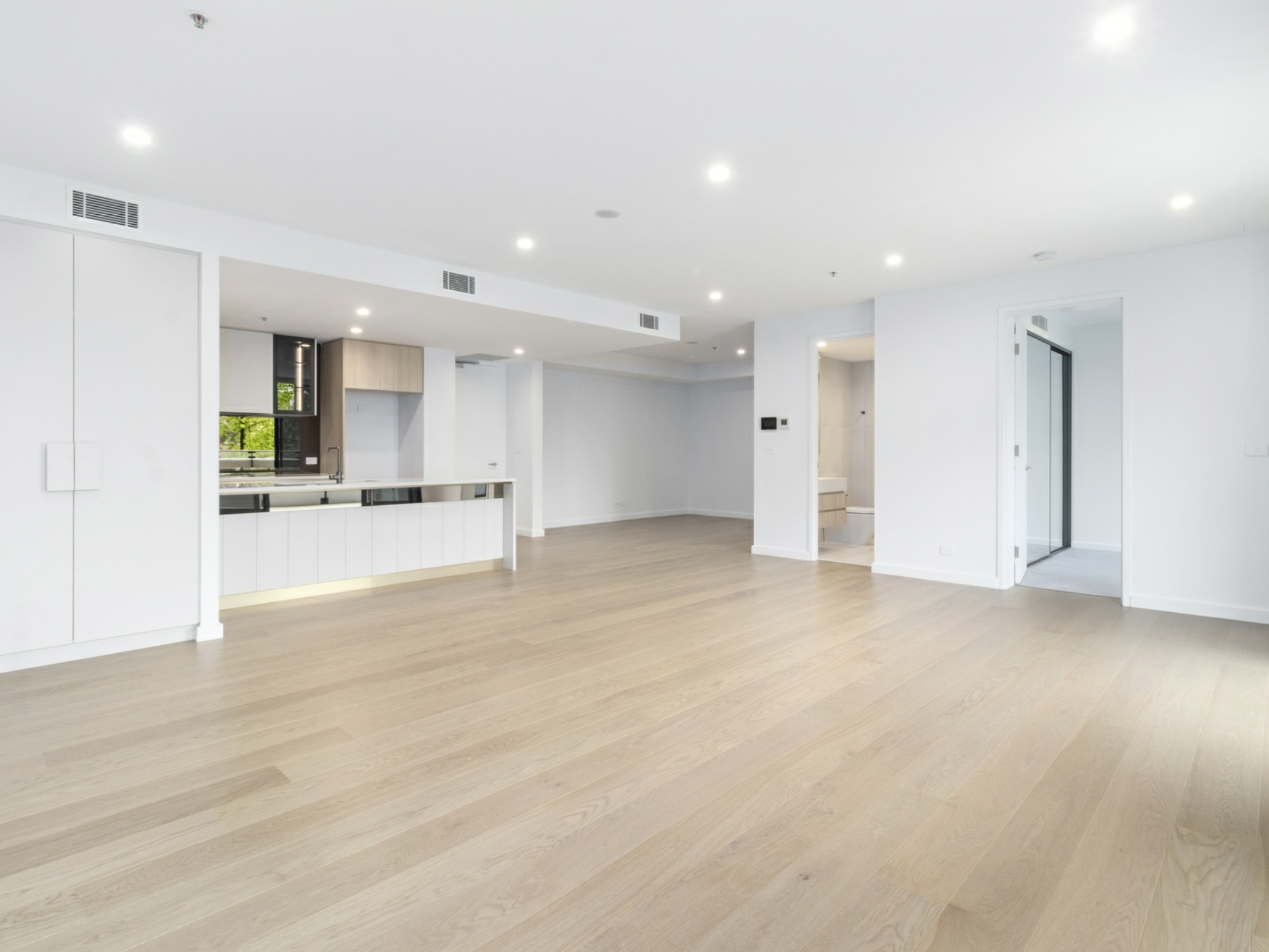 18/44 Constitution Avenue, CAMPBELL