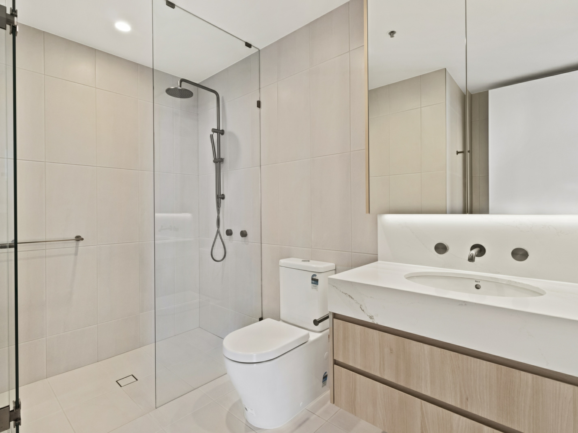 161/44 Constitution Avenue, CAMPBELL