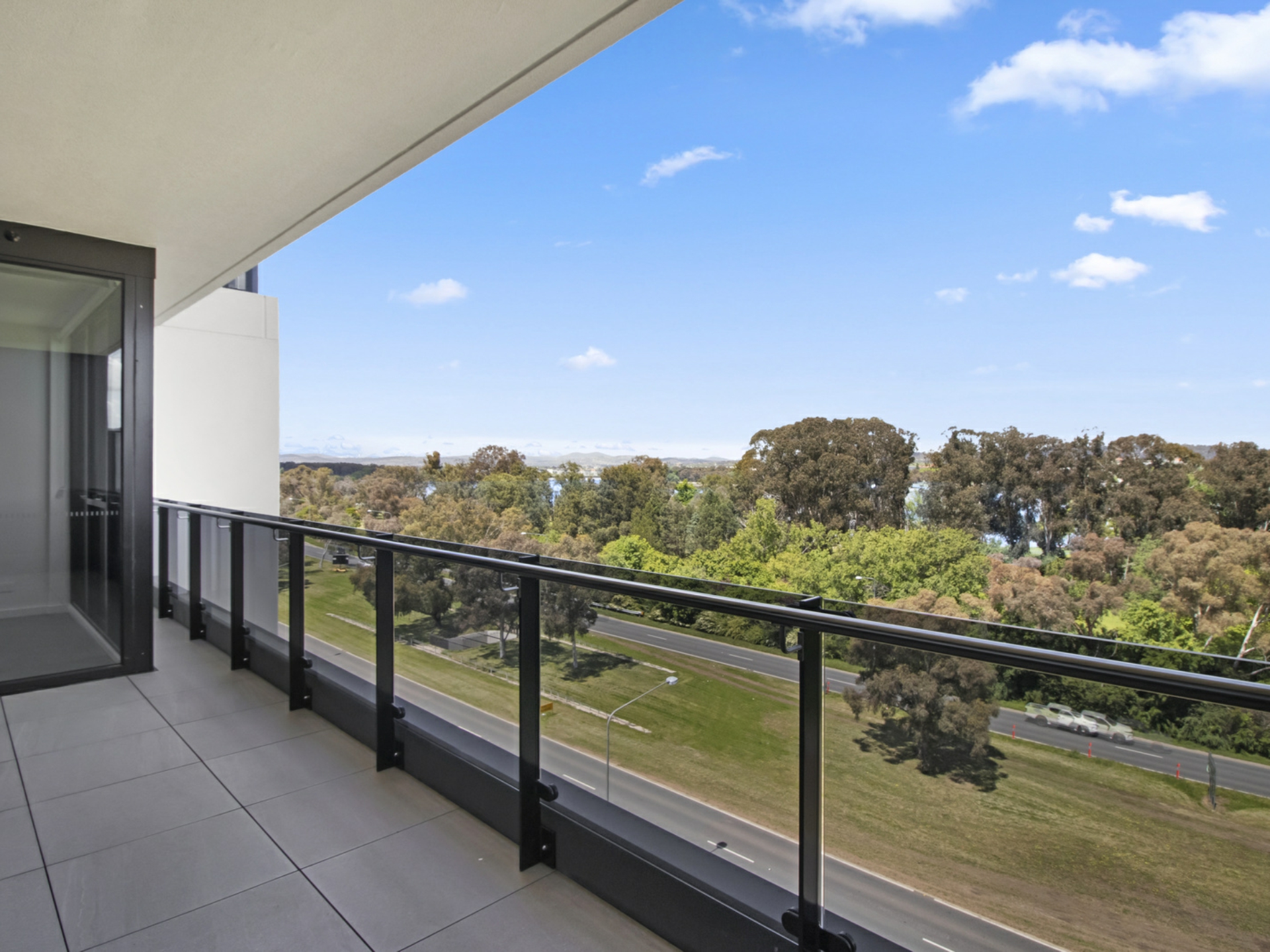 161/44 Constitution Avenue, CAMPBELL