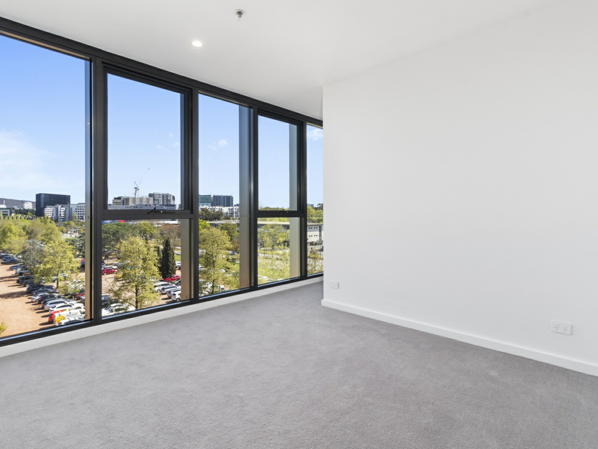 142/44 Constitution Avenue, CAMPBELL