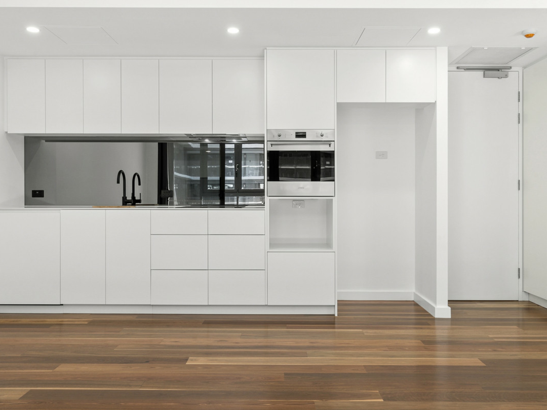 230/2 Anzac Park, CAMPBELL
