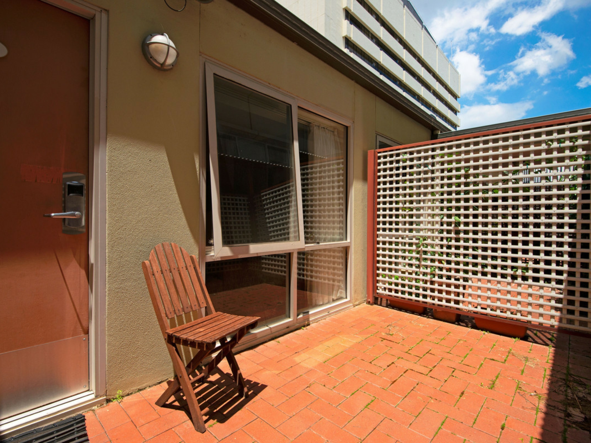 220/2 Akuna Street, CITY
