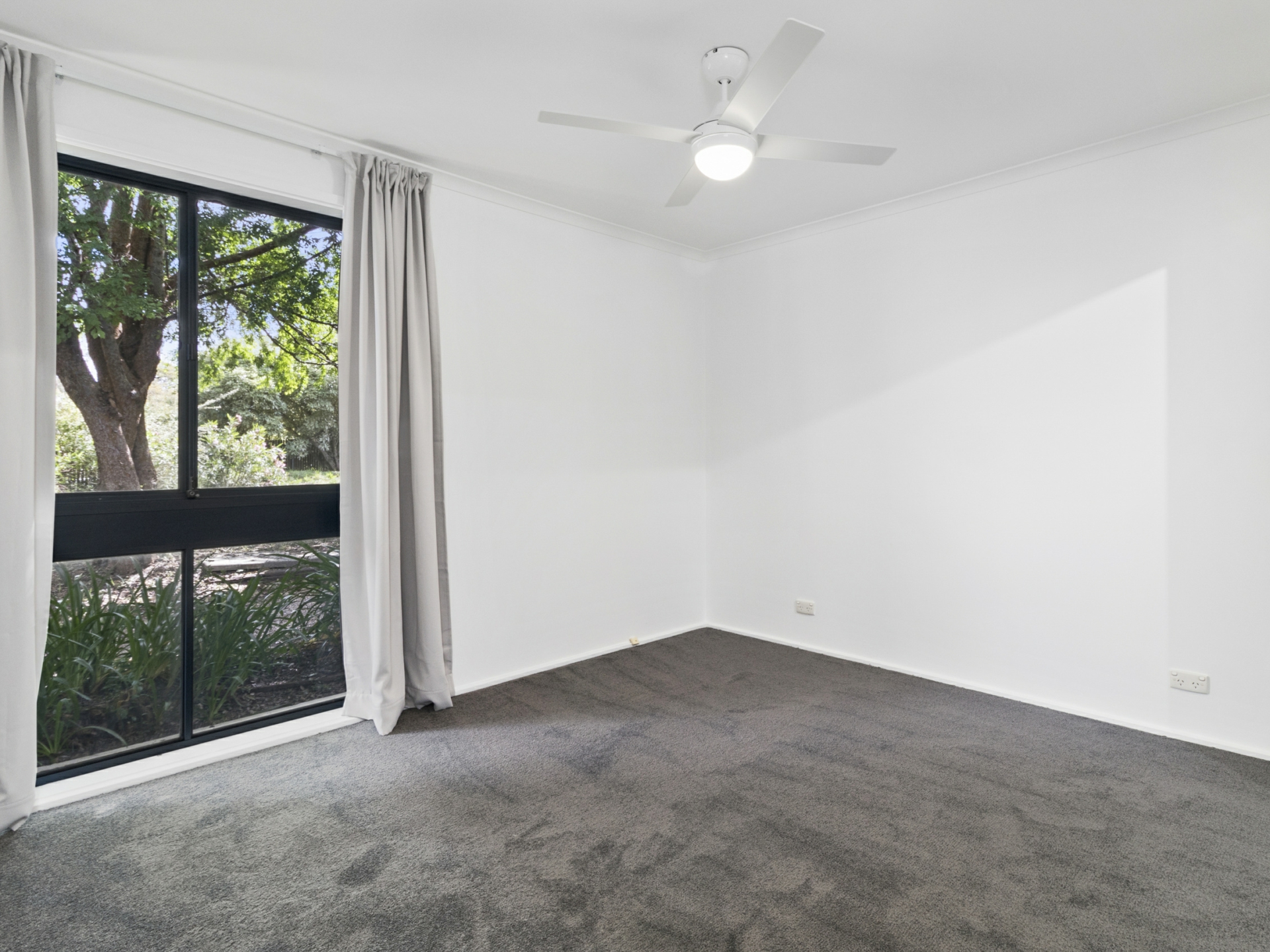 9 Hair Place, KAMBAH