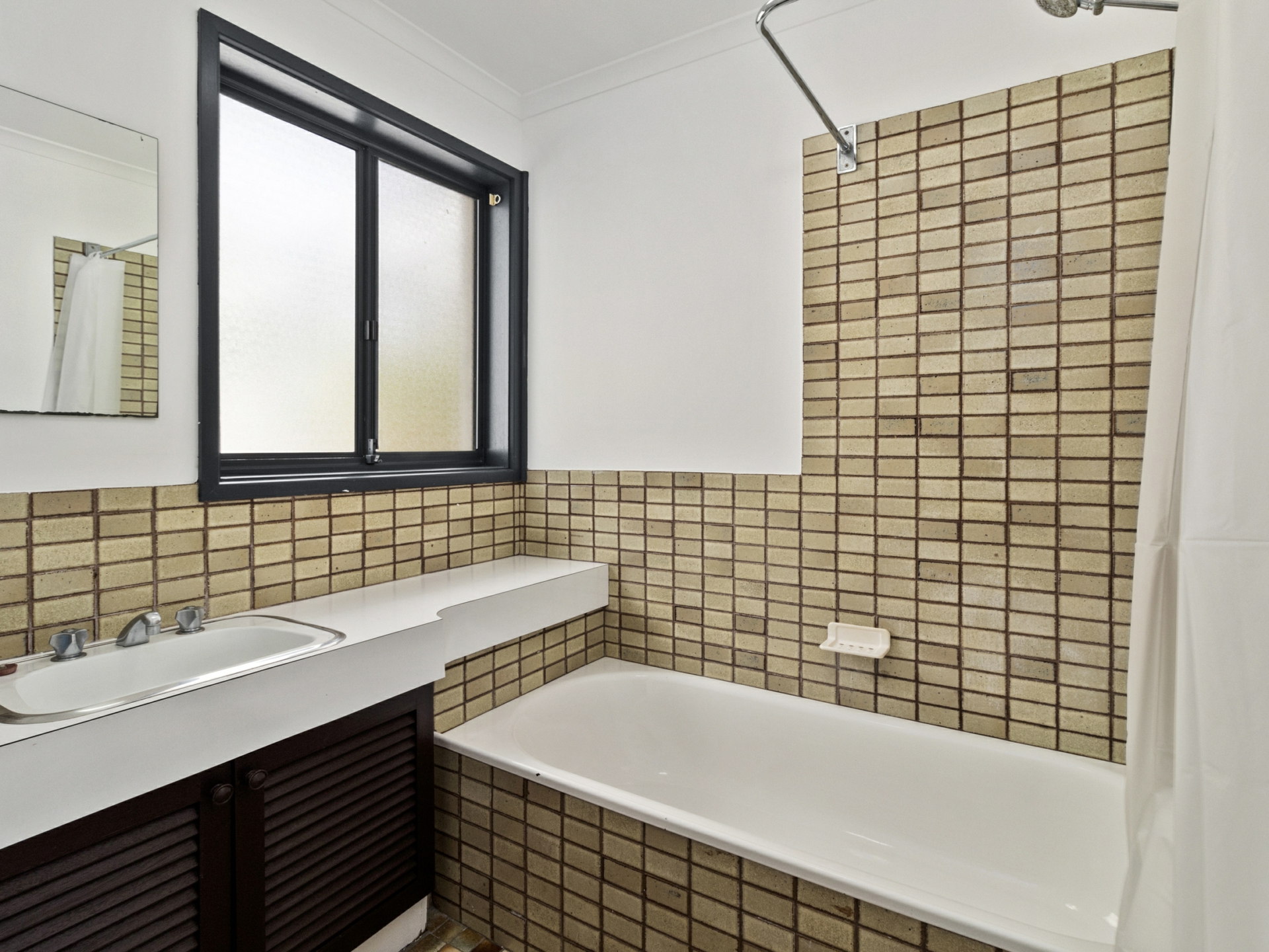 9 Hair Place, KAMBAH