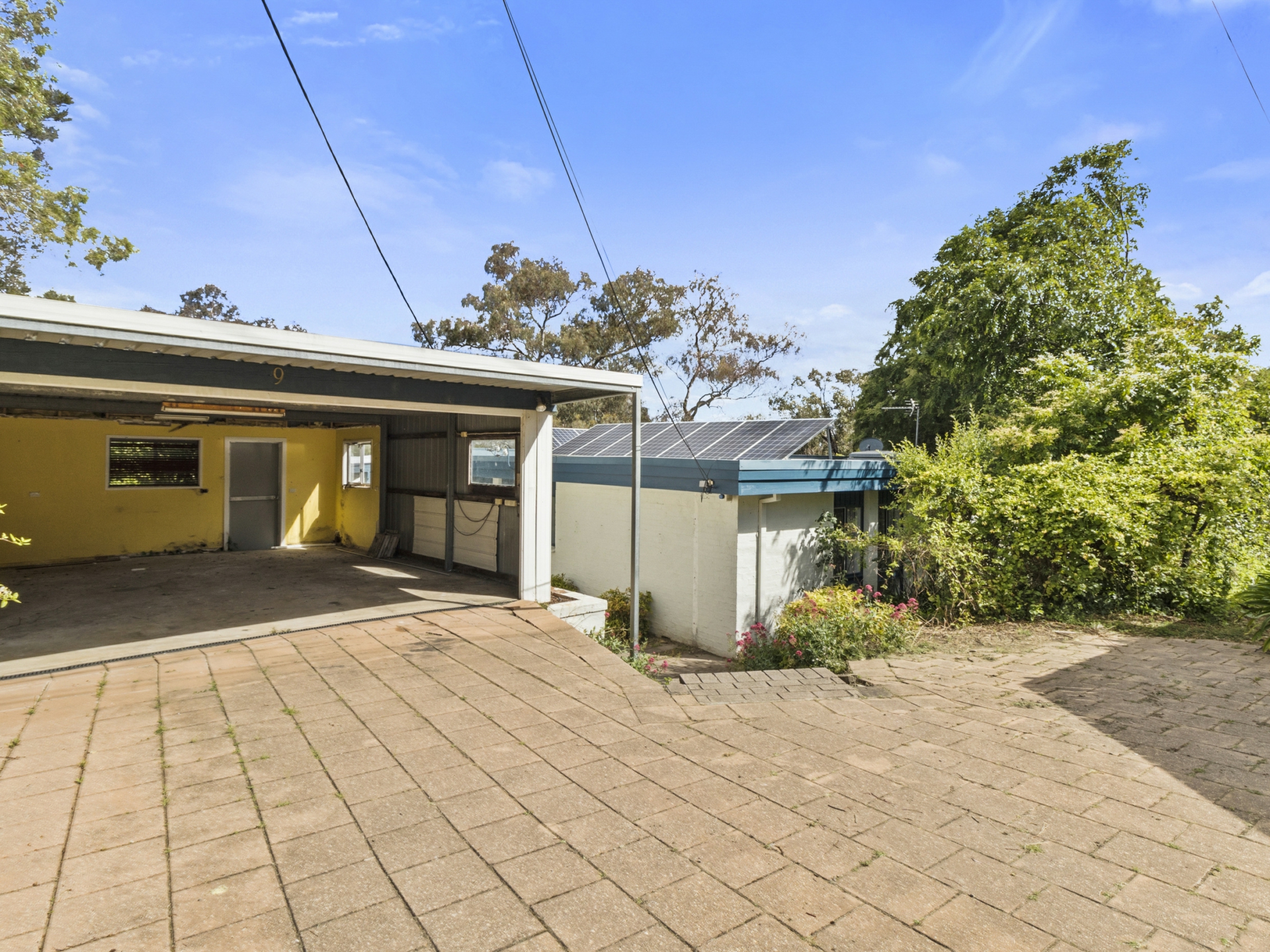 9 Hair Place, KAMBAH
