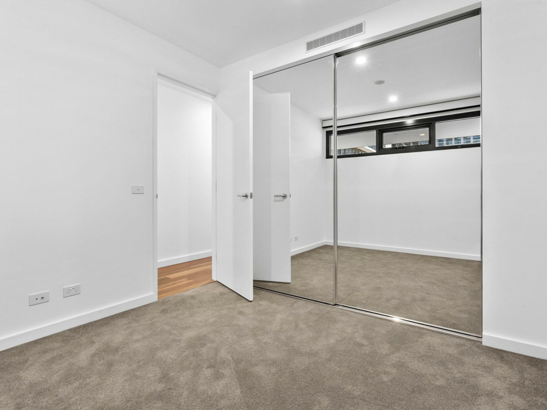 109/4 Anzac Park, CAMPBELL