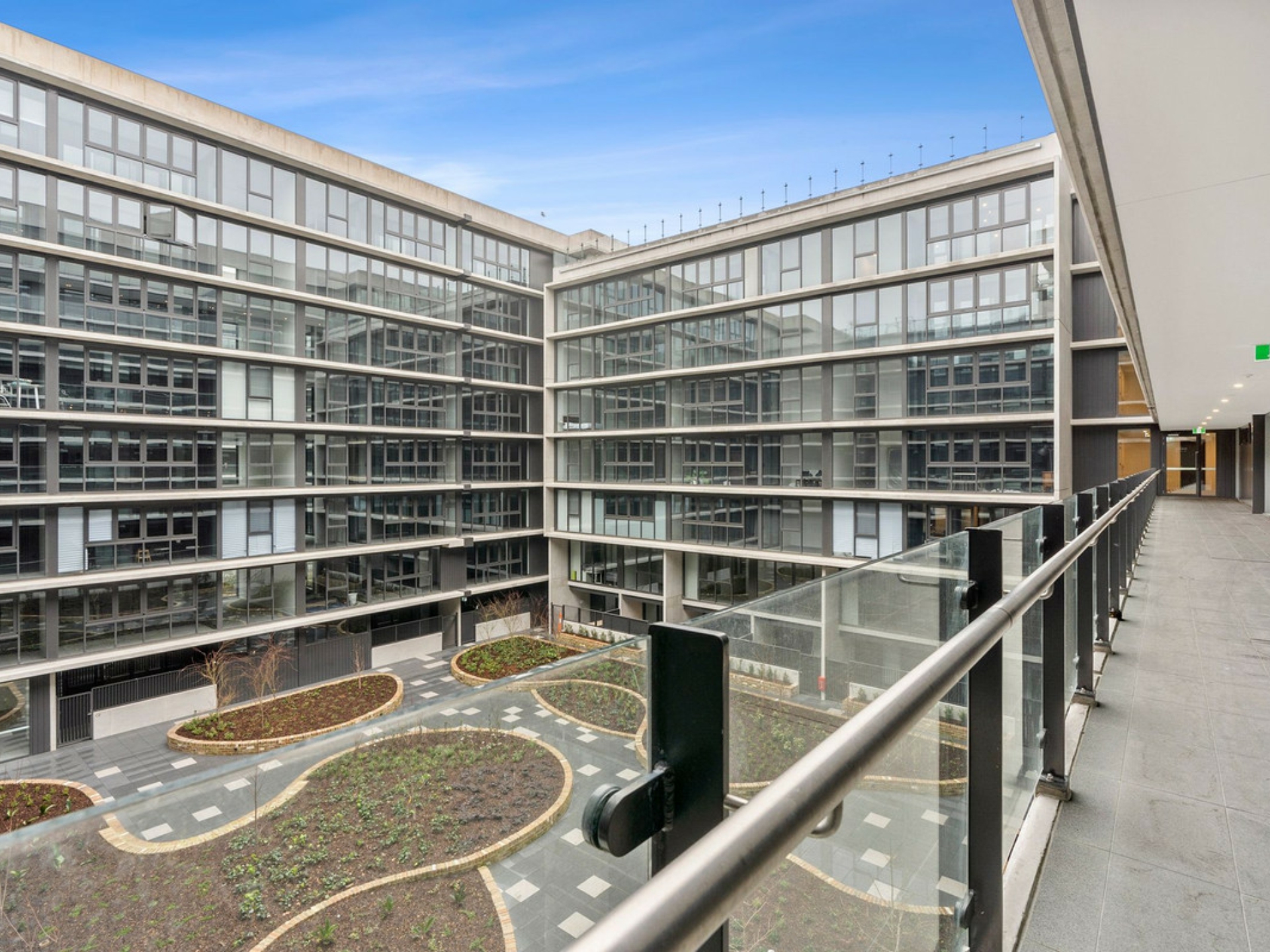 109/4 Anzac Park, CAMPBELL