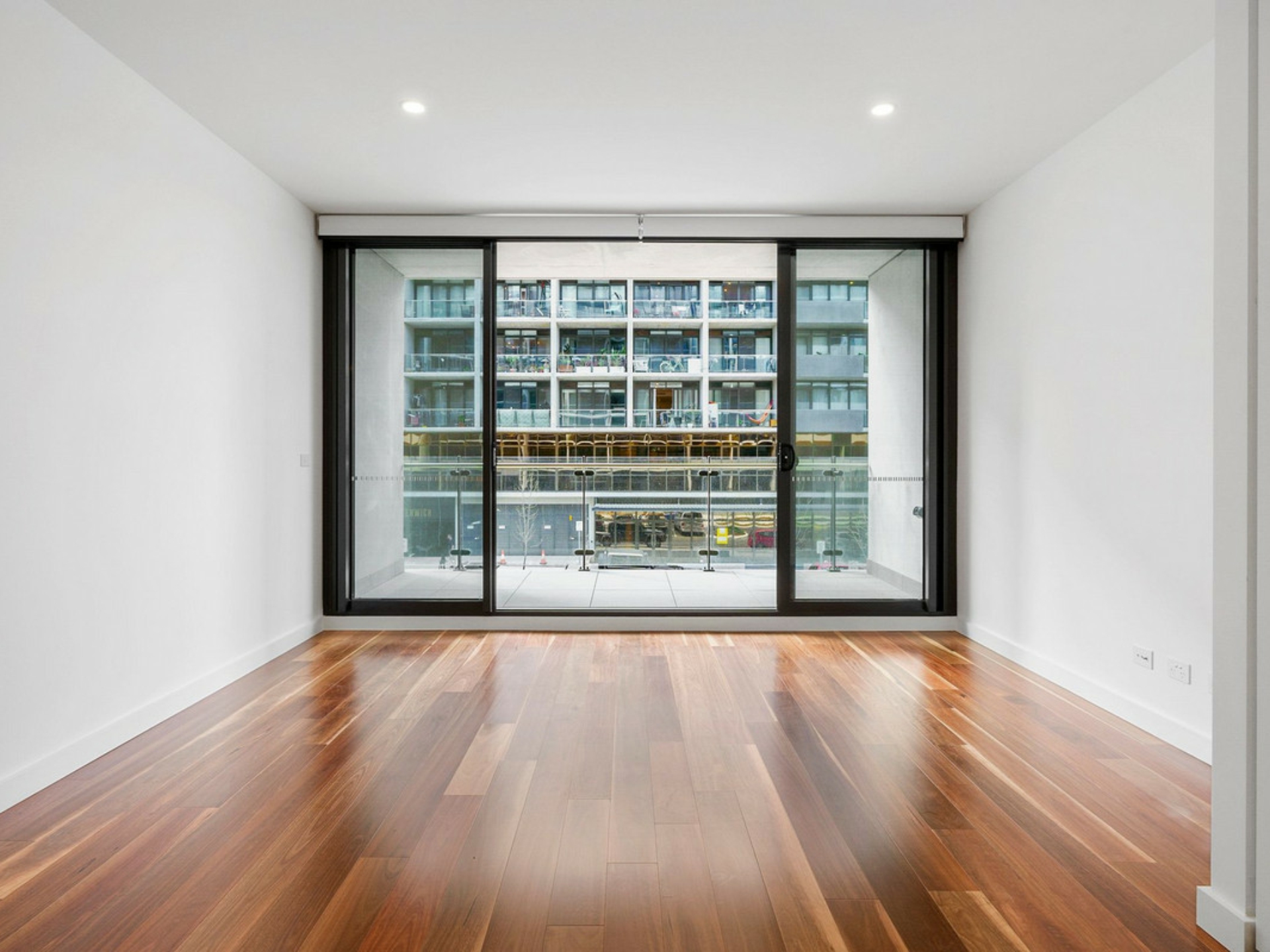 107/4 Anzac Park, CAMPBELL