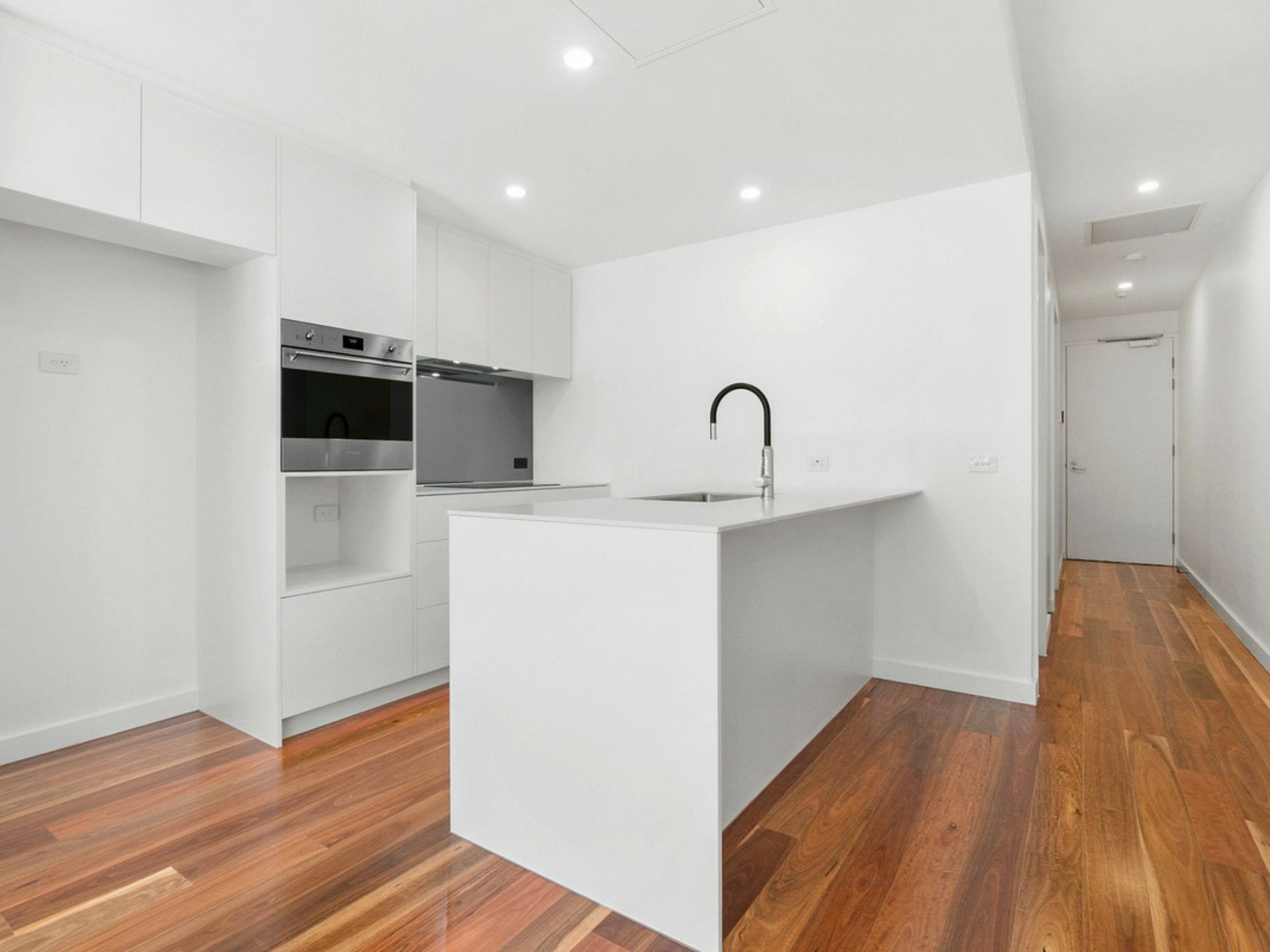 107/4 Anzac Park, CAMPBELL