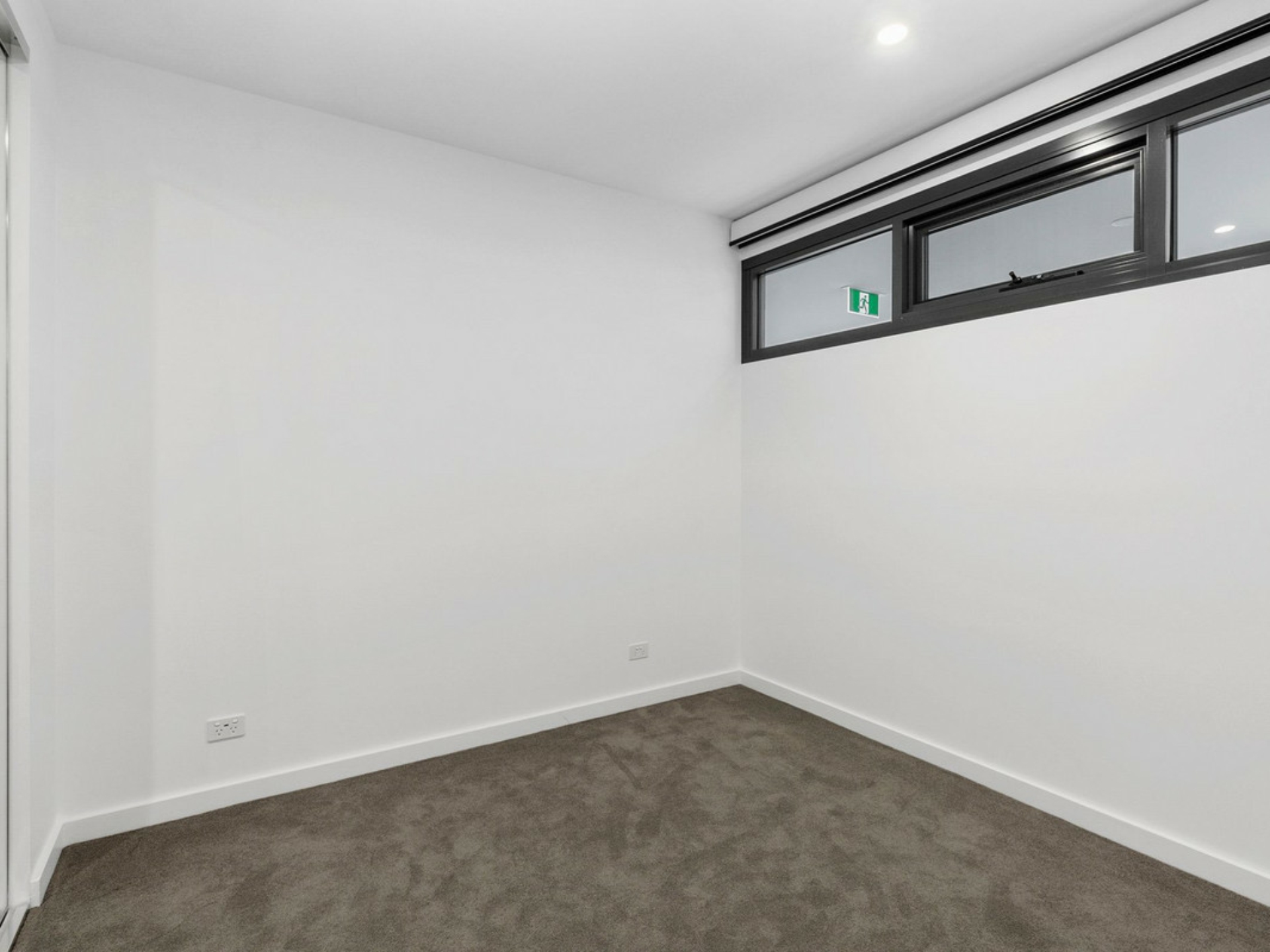 107/4 Anzac Park, CAMPBELL