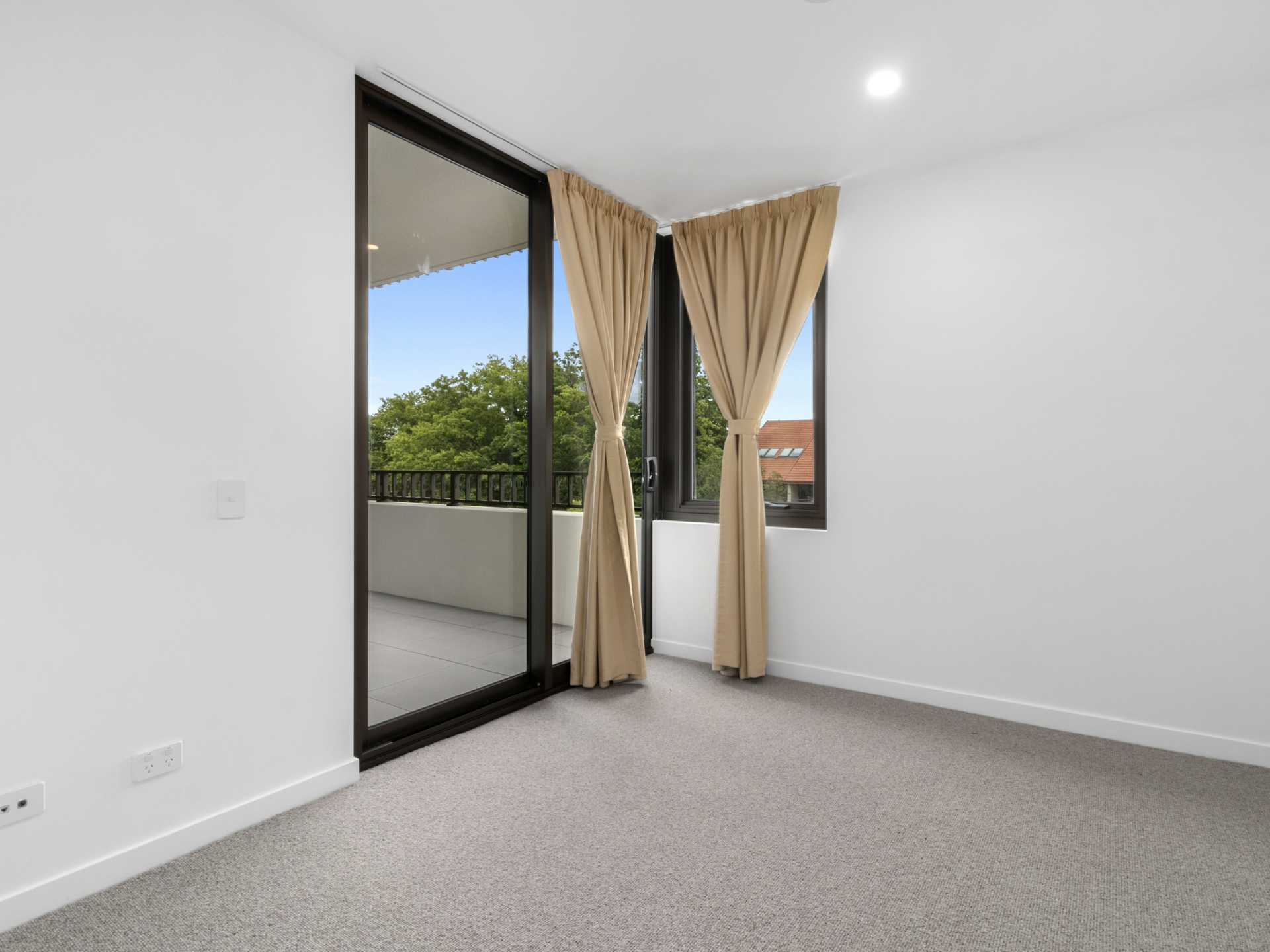 210/82 Wentworth Avenue, KINGSTON