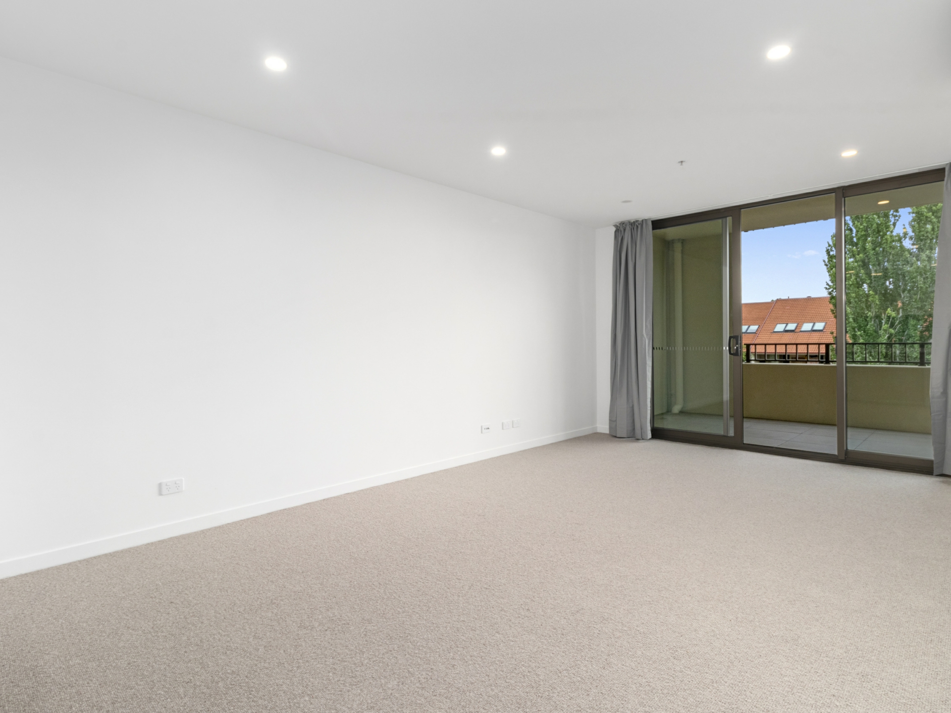 210/82 Wentworth Avenue, KINGSTON