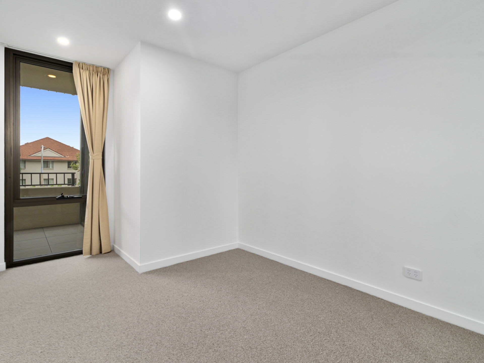 210/82 Wentworth Avenue, KINGSTON
