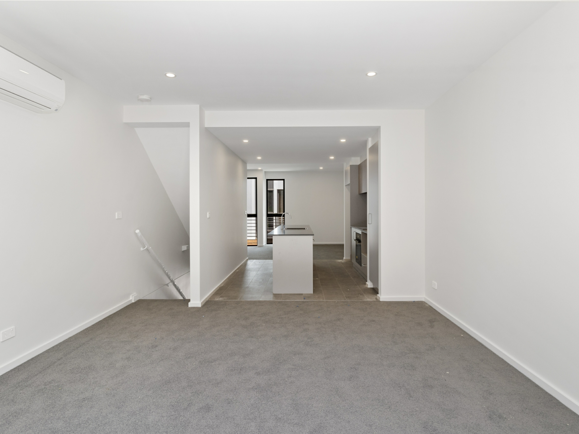 123/2 Woodberry Avenue, COOMBS