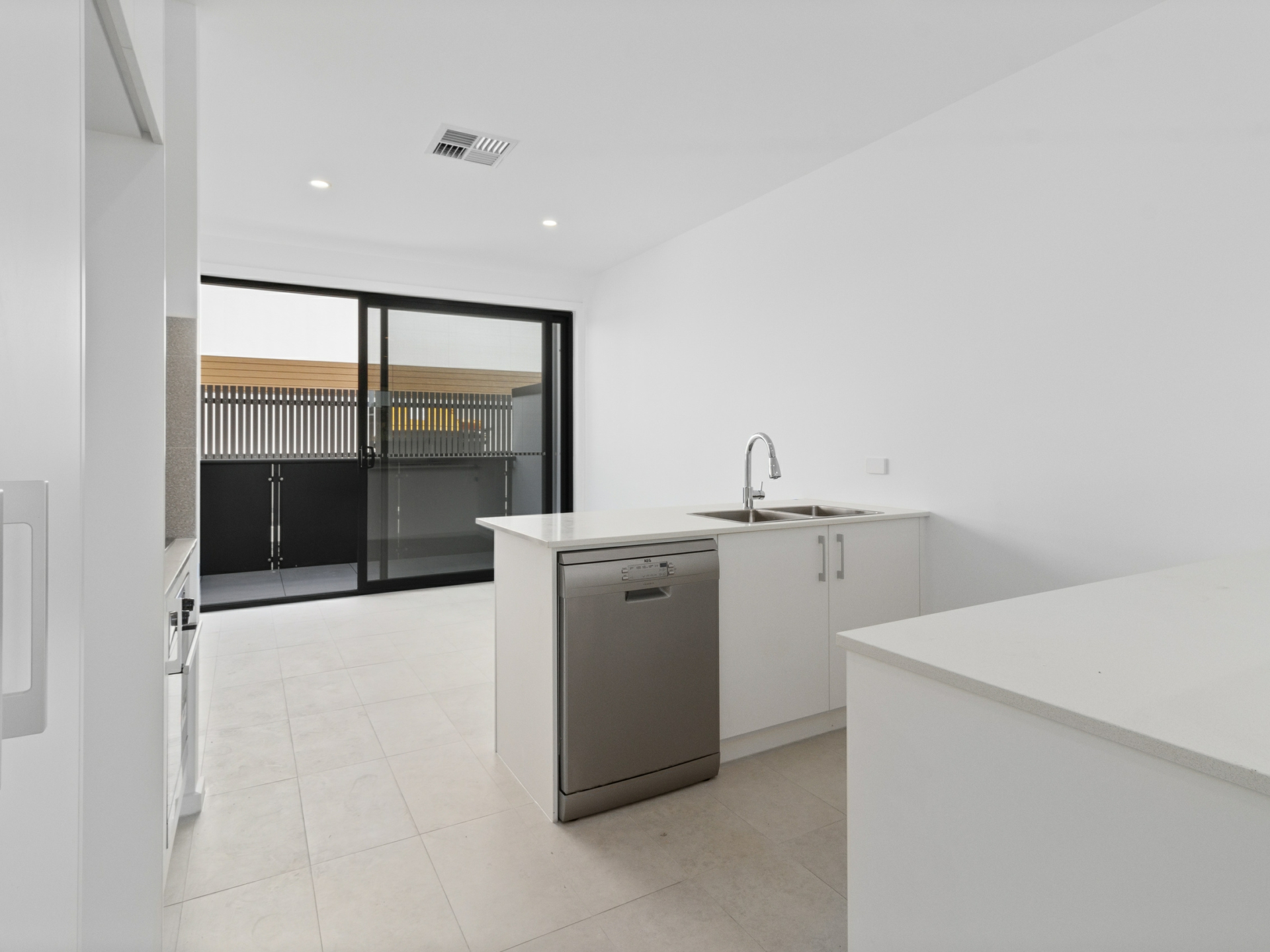 17/221 John Gorton Drive, WRIGHT