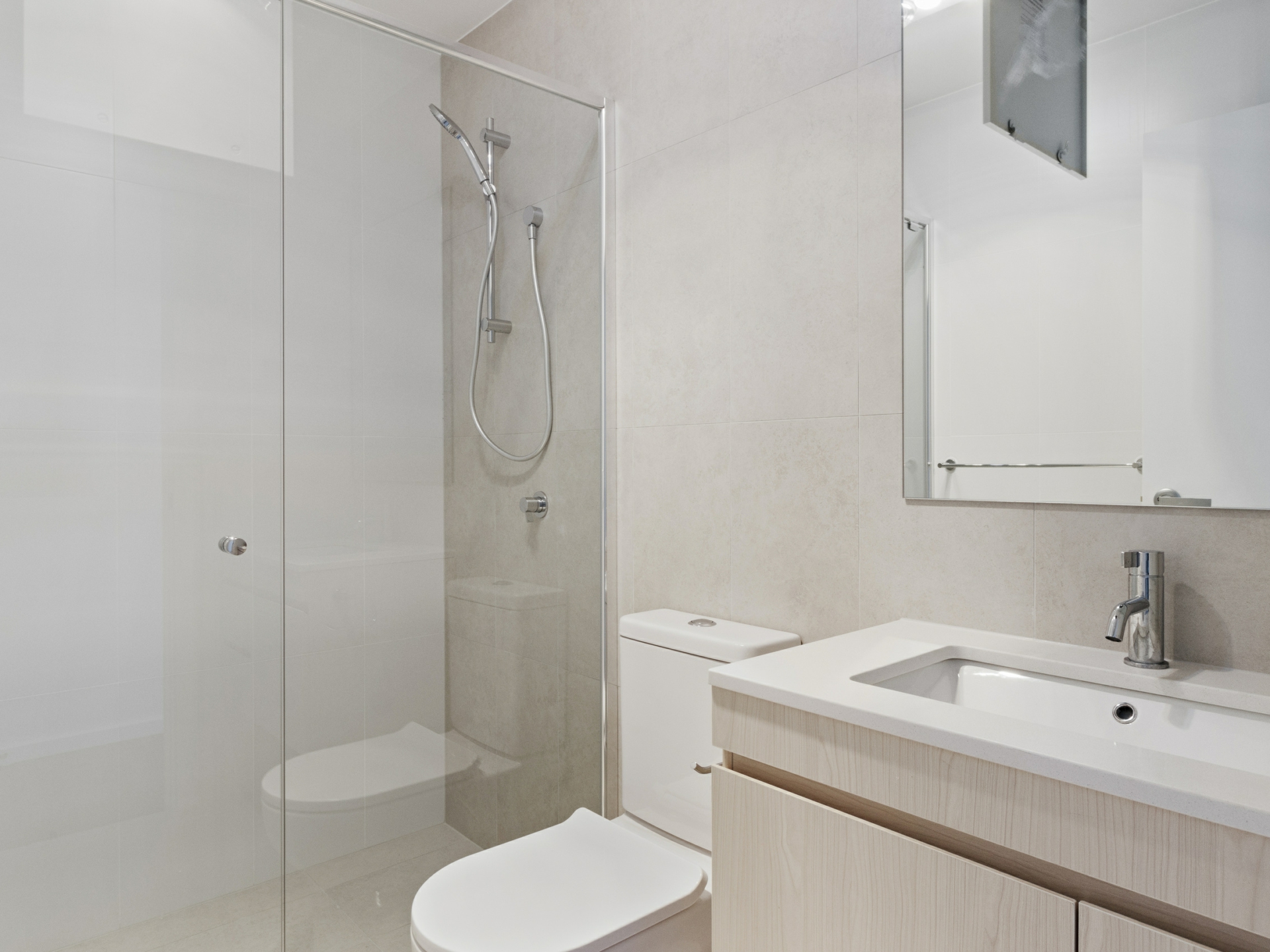 17/221 John Gorton Drive, WRIGHT