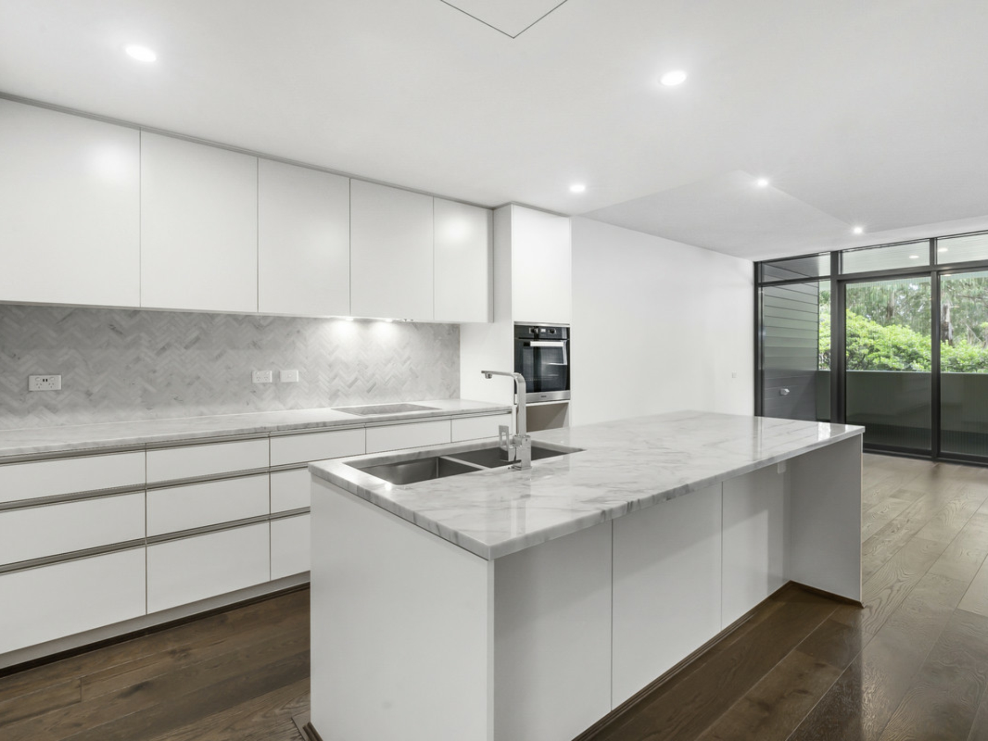 18/26 Anzac Park, CAMPBELL