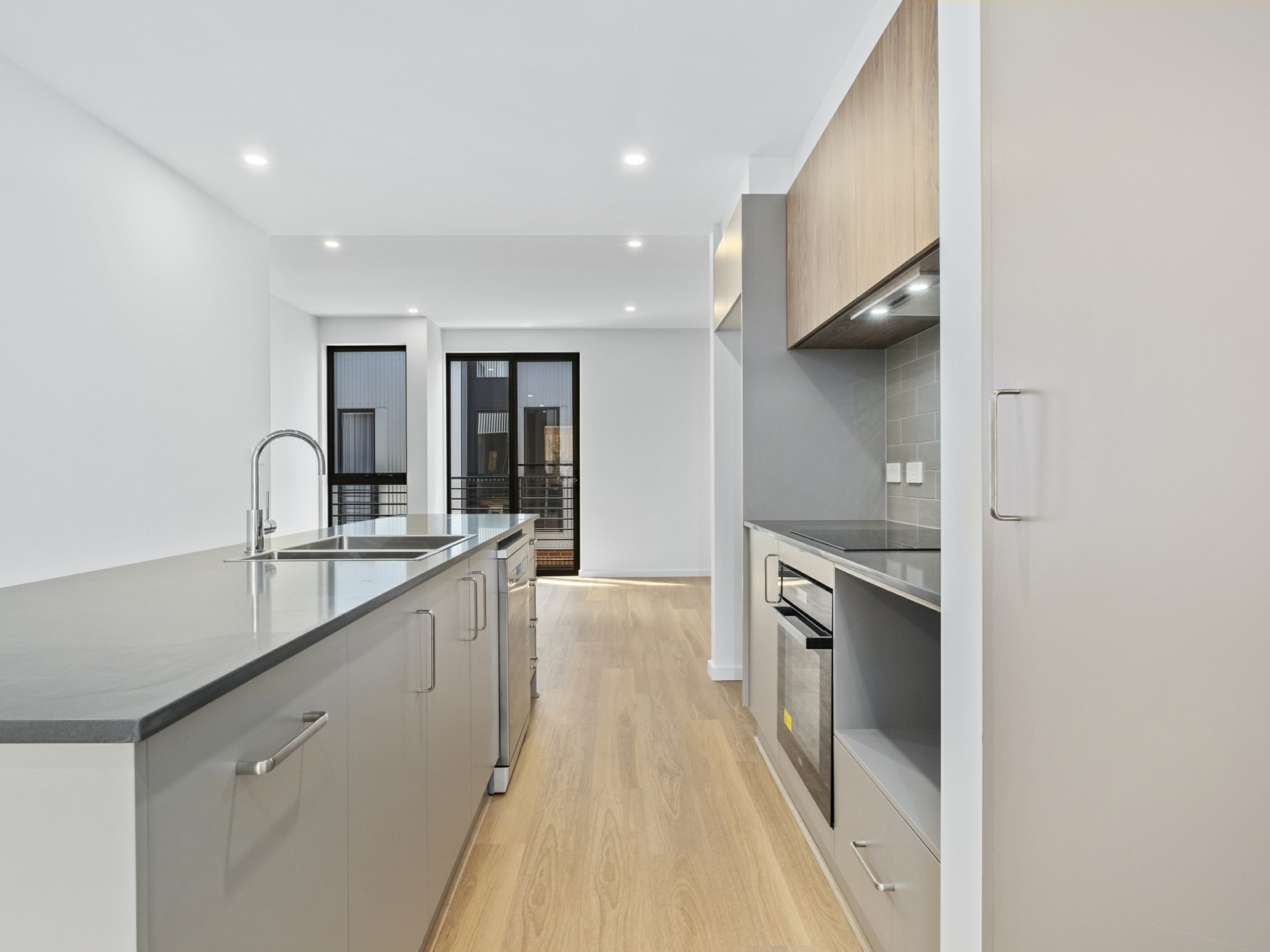 104/2 Woodberry Avenue, COOMBS