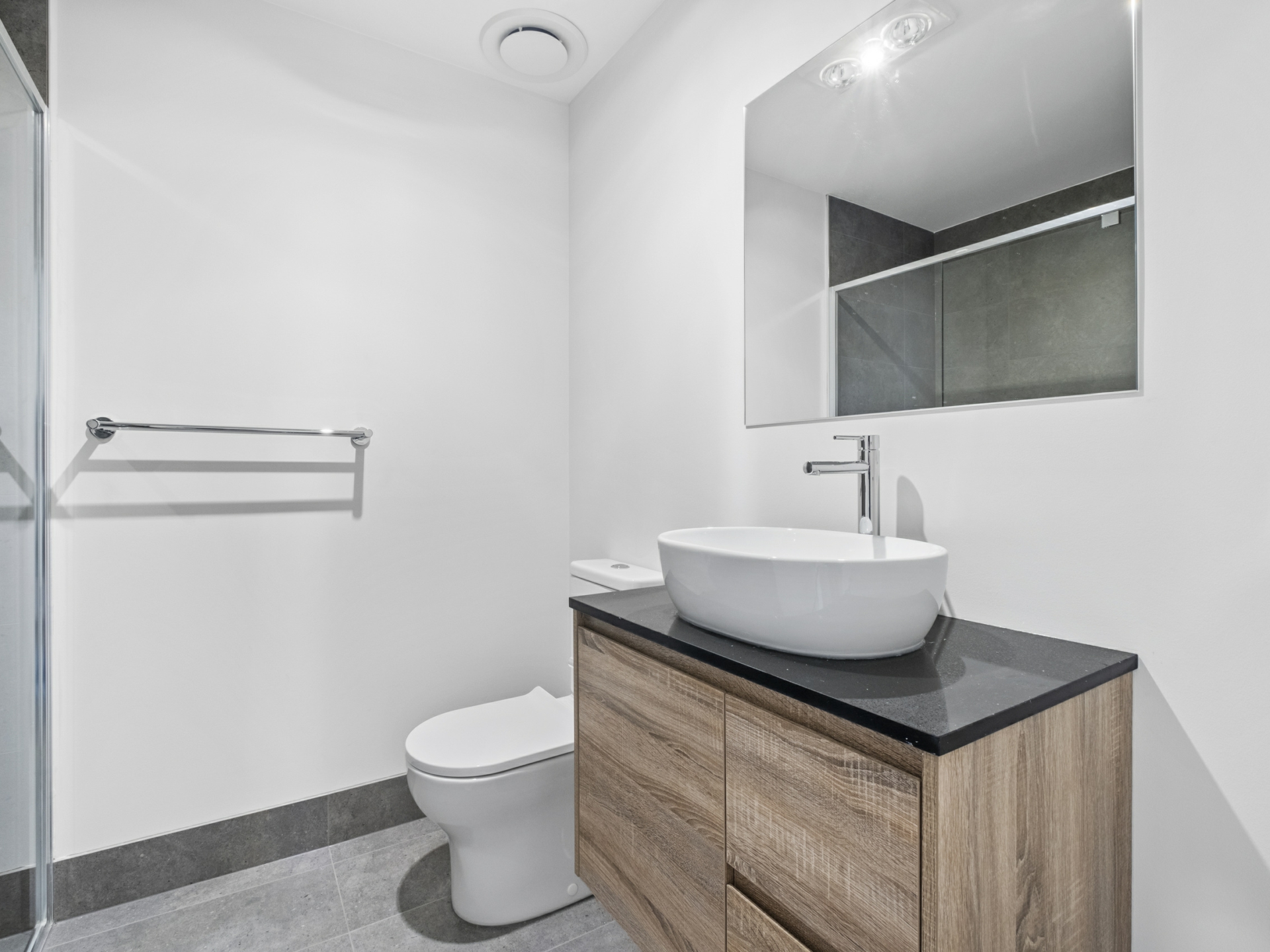 104/2 Woodberry Avenue, COOMBS