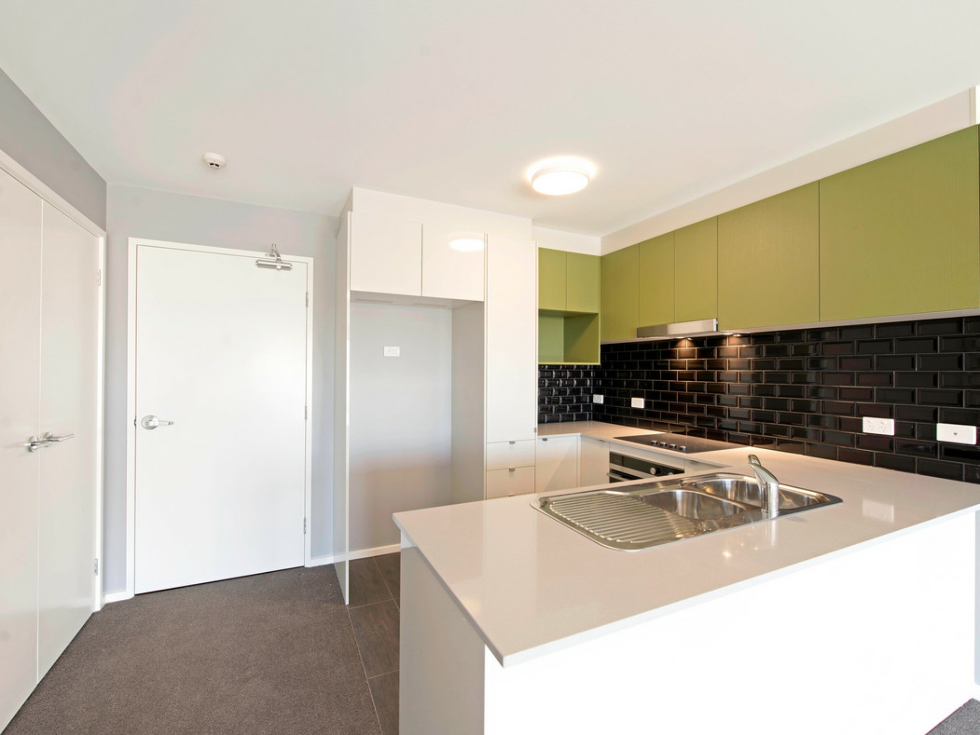 193/8 Limburg Way, GREENWAY